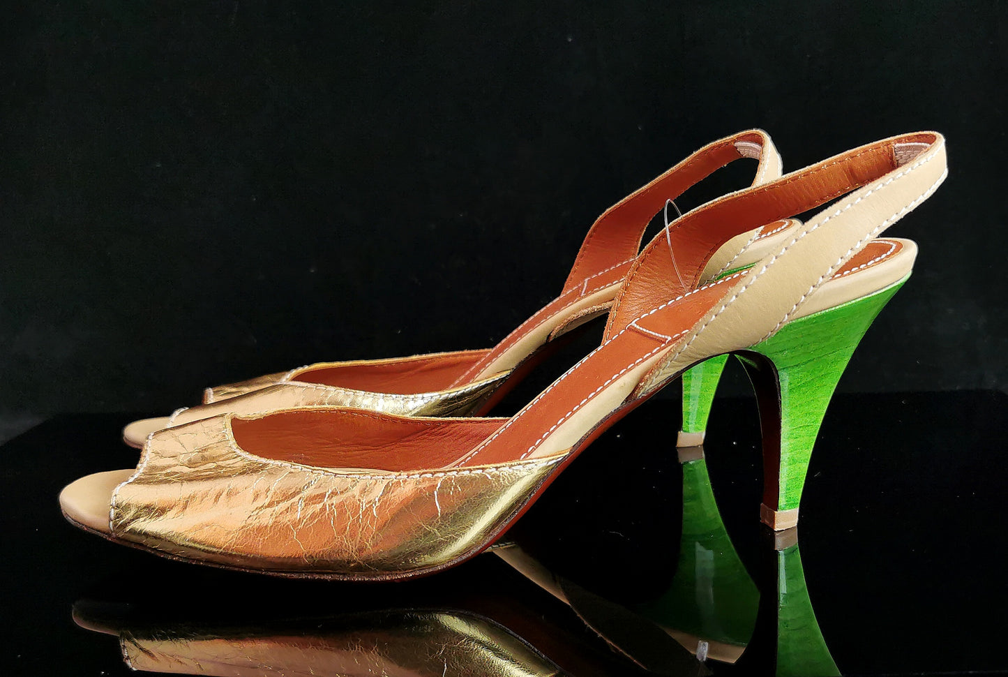 Lanvin ete 2010 crinkled gold leather shoes, green heeled slingback sandals