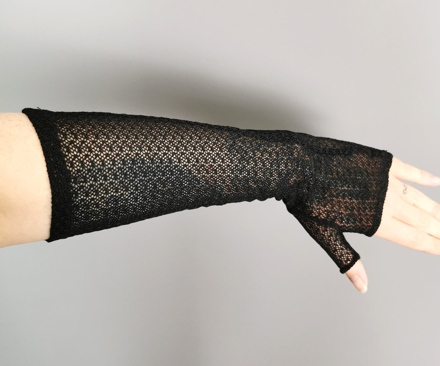 Antique Victorian fingerless mittens, gloves, net lace