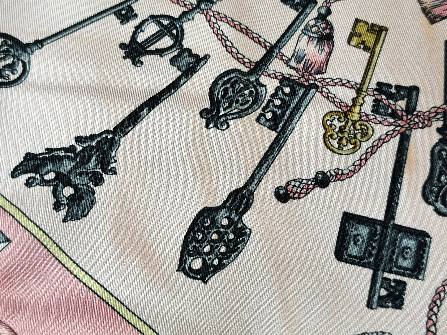 Hermes Silk scarf, Keys Les Cles, pink, Boxed