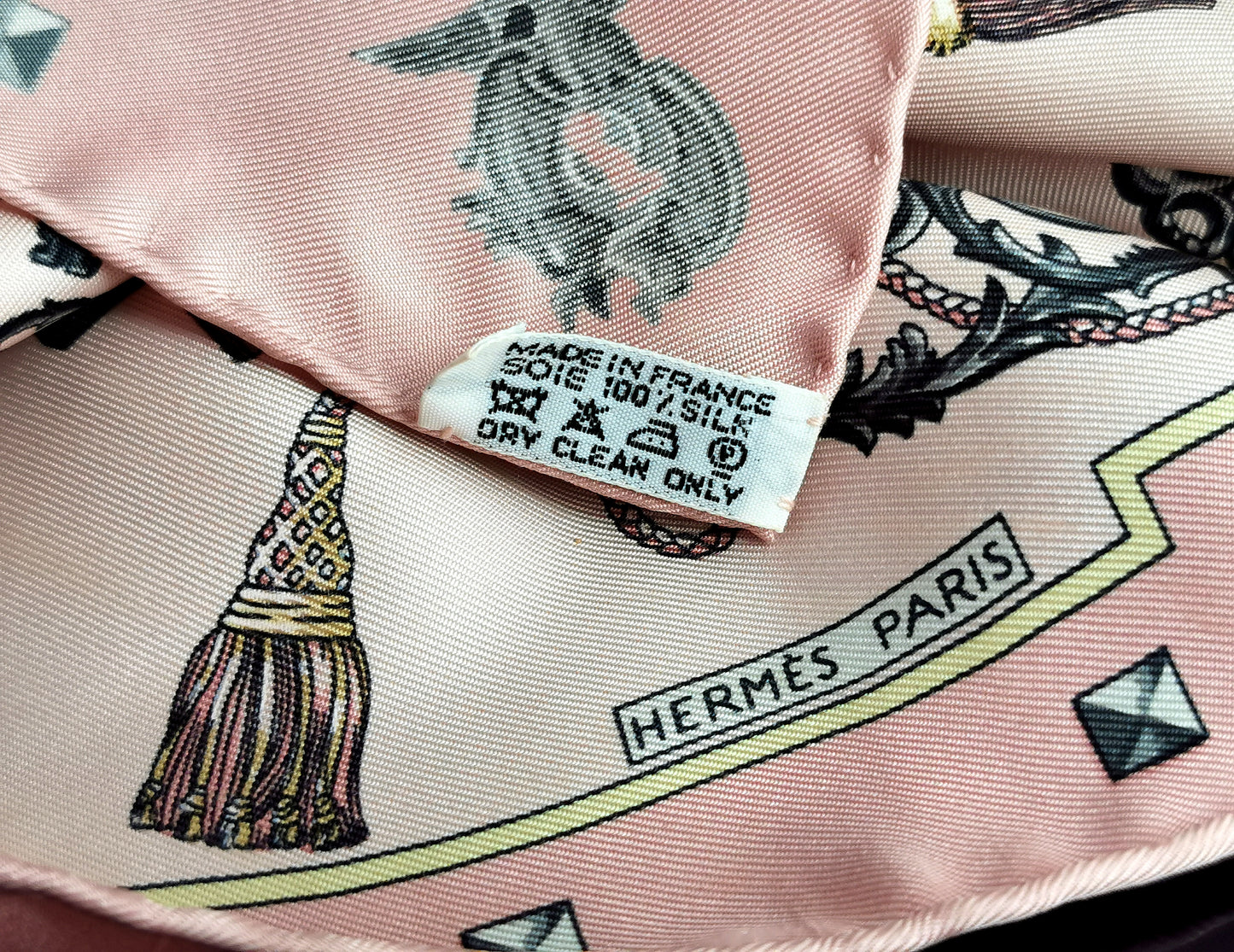 Hermes Silk scarf, Keys Les Cles, pink, Boxed