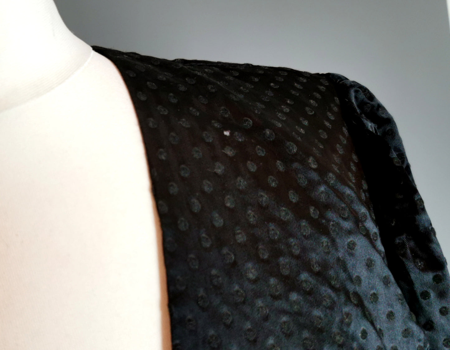 Vintage 80s Vampy peplum blouse, bow back, Black