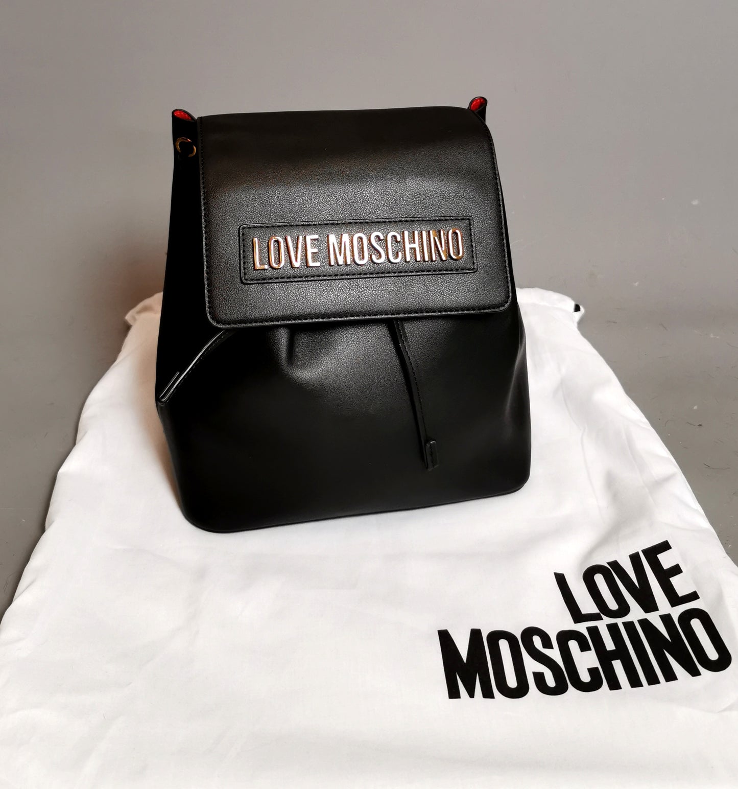 Moschino Love chain handle backpack, Black and Red