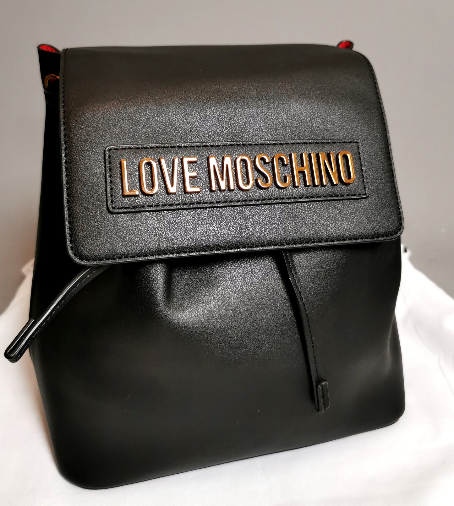 Moschino Love chain handle backpack, Black and Red