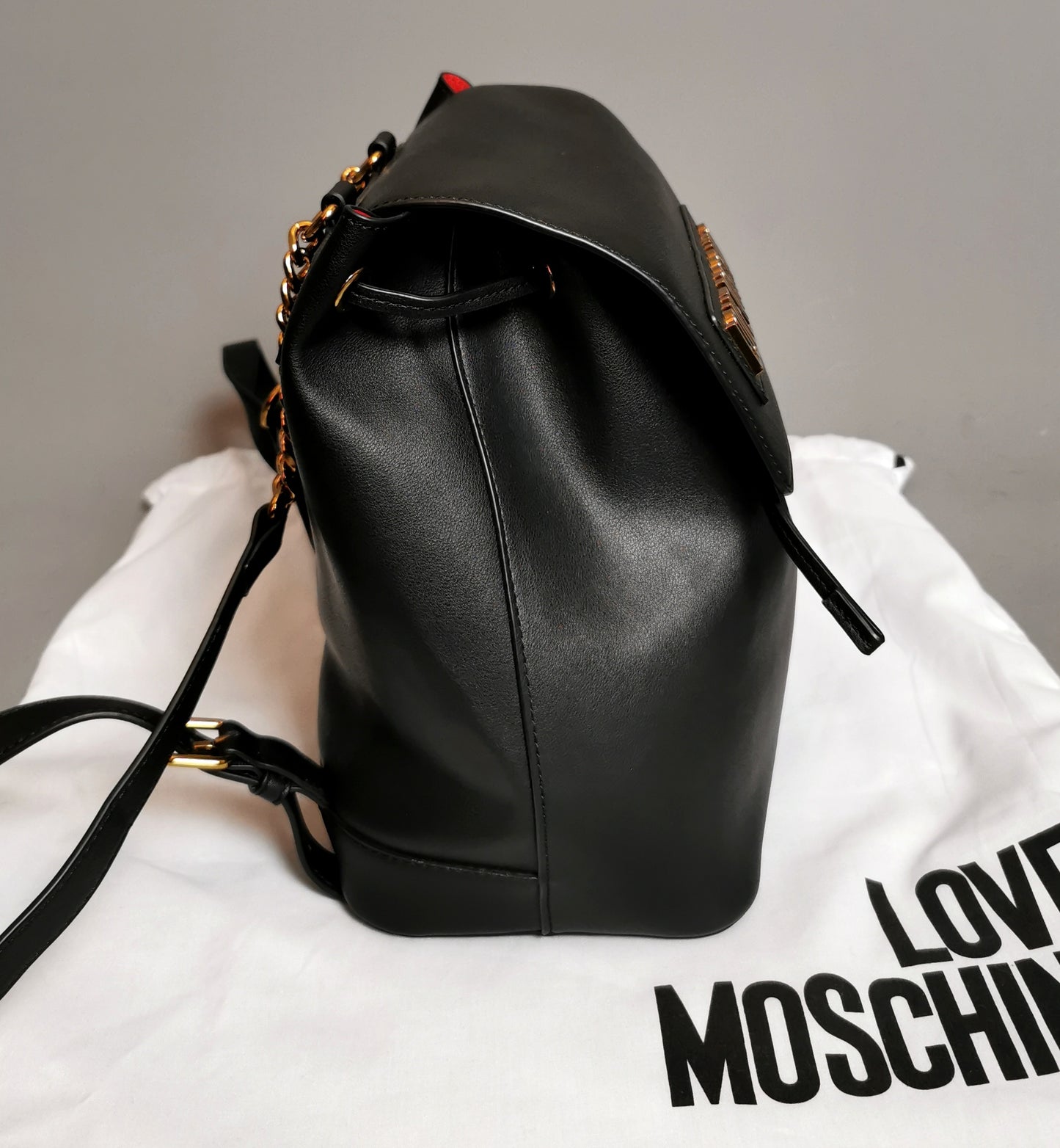 Moschino Love chain handle backpack, Black and Red