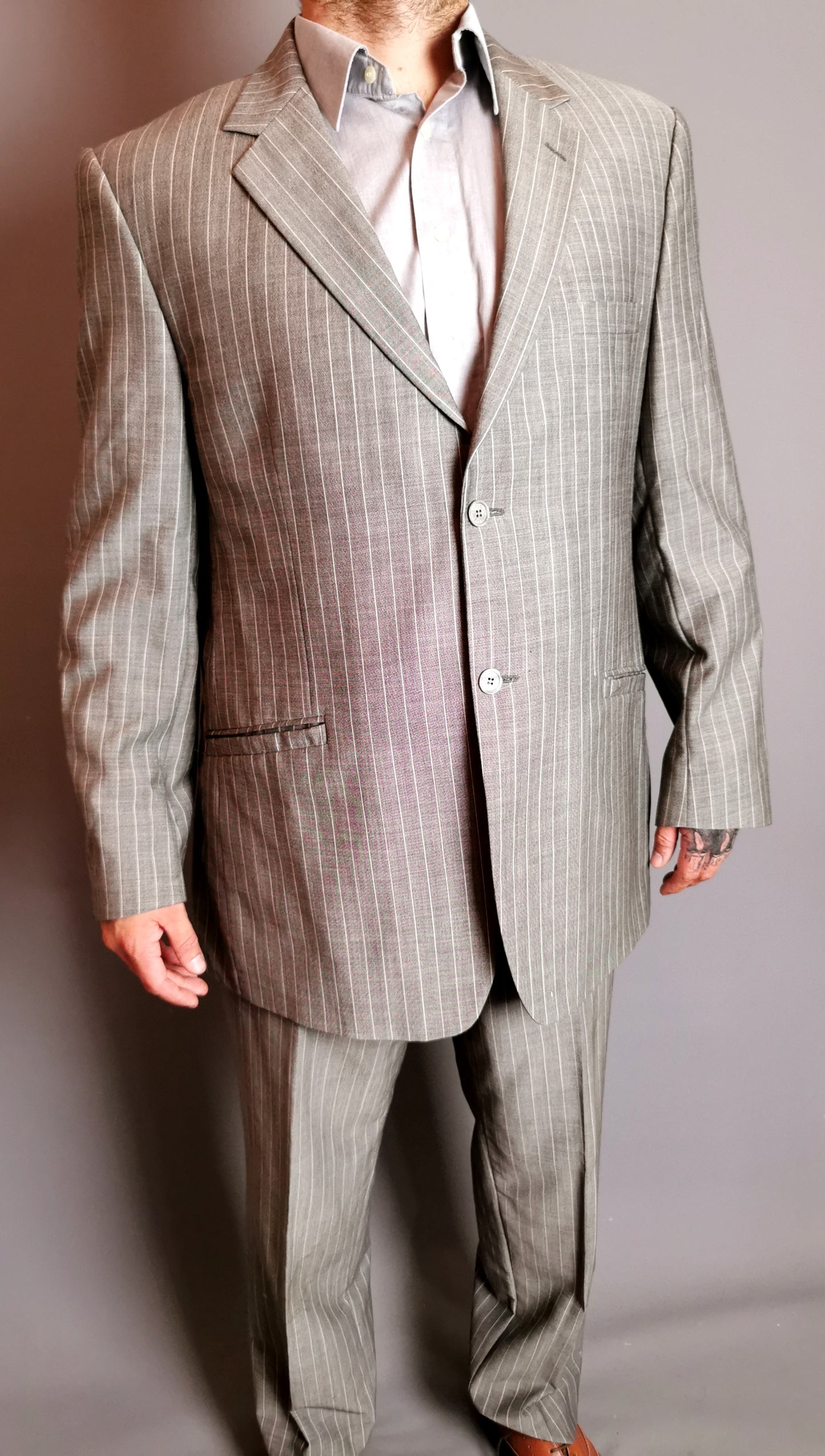 Vintage Versace Classic Mens Grey pinstripe suit