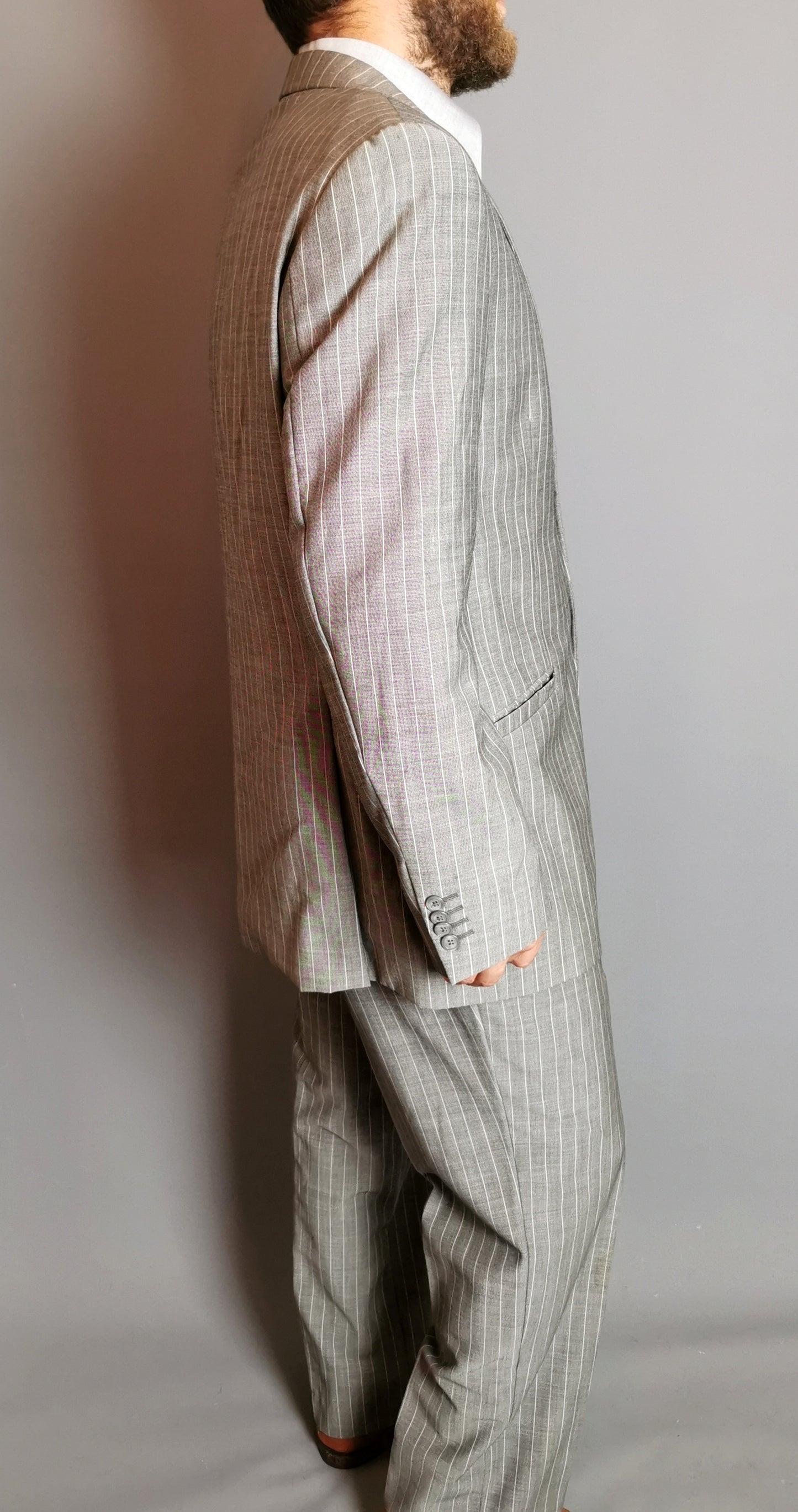Vintage Versace Classic Mens Grey pinstripe suit