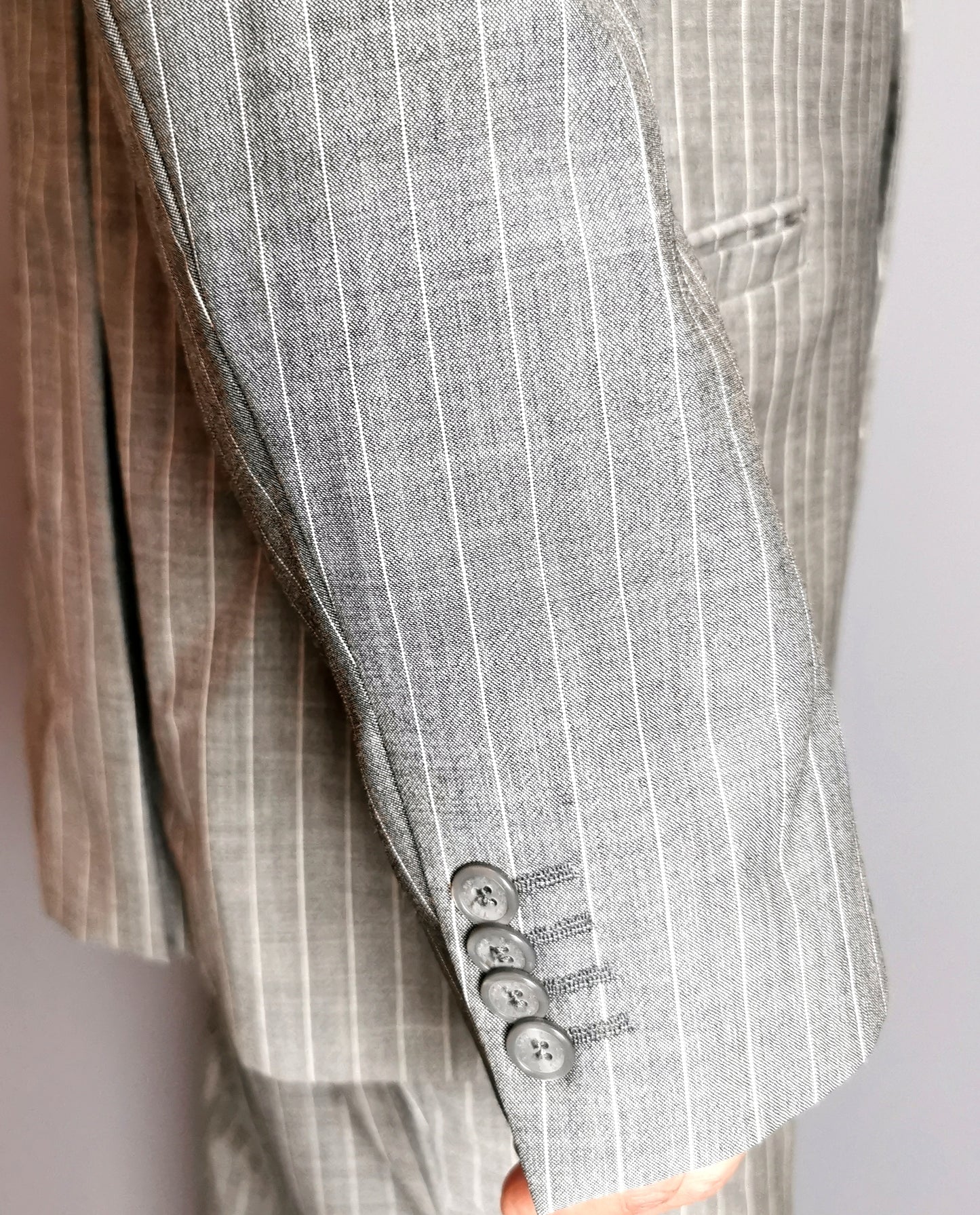 Vintage Versace Classic Mens Grey pinstripe suit