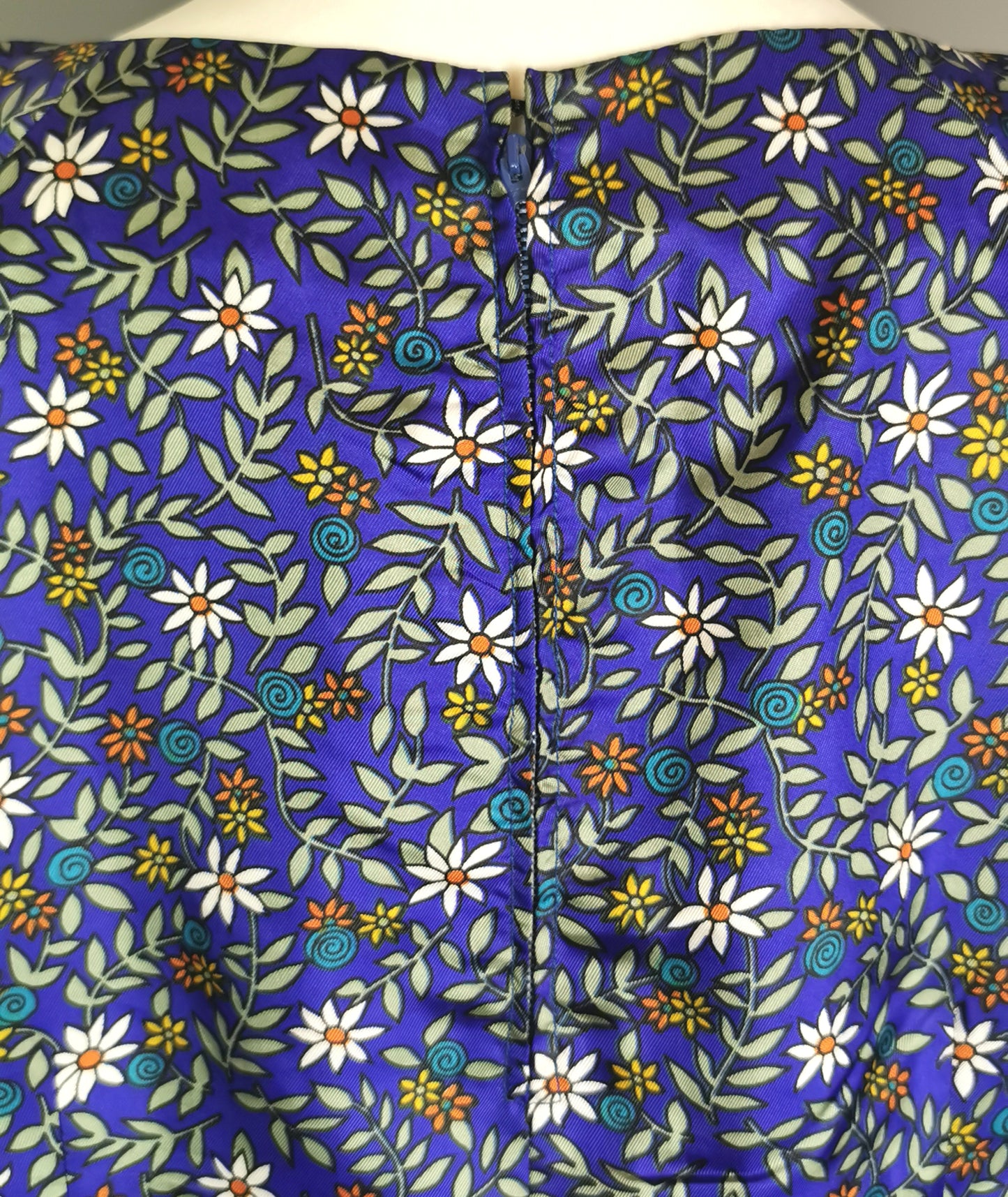 Vintage 1960s flower power cropped blouse