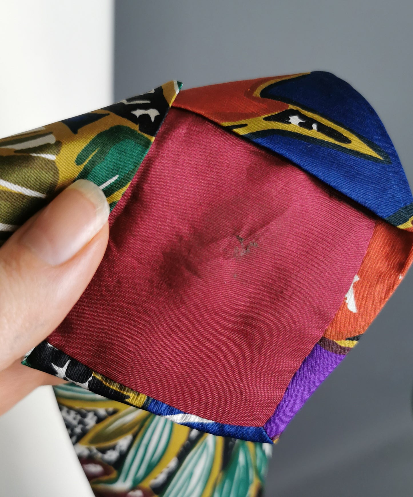 Vintage loud tropical print necktie, silk