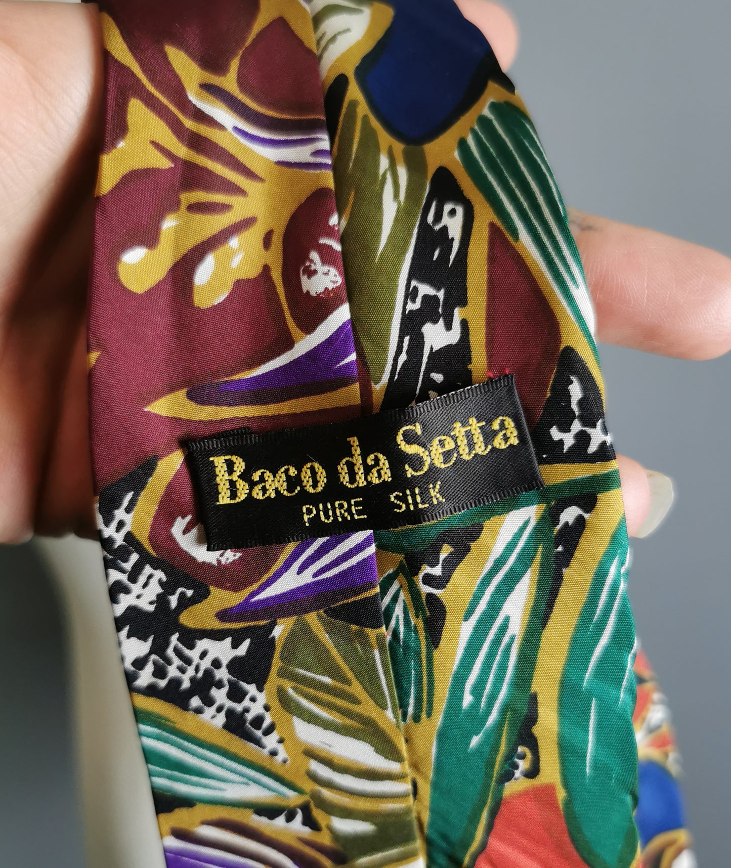 Vintage loud tropical print necktie, silk