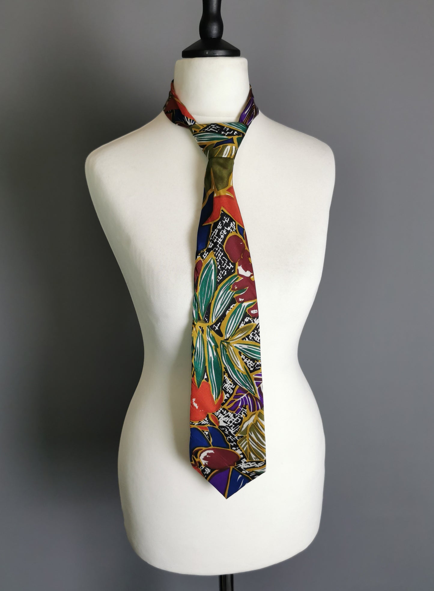Vintage loud tropical print necktie, silk