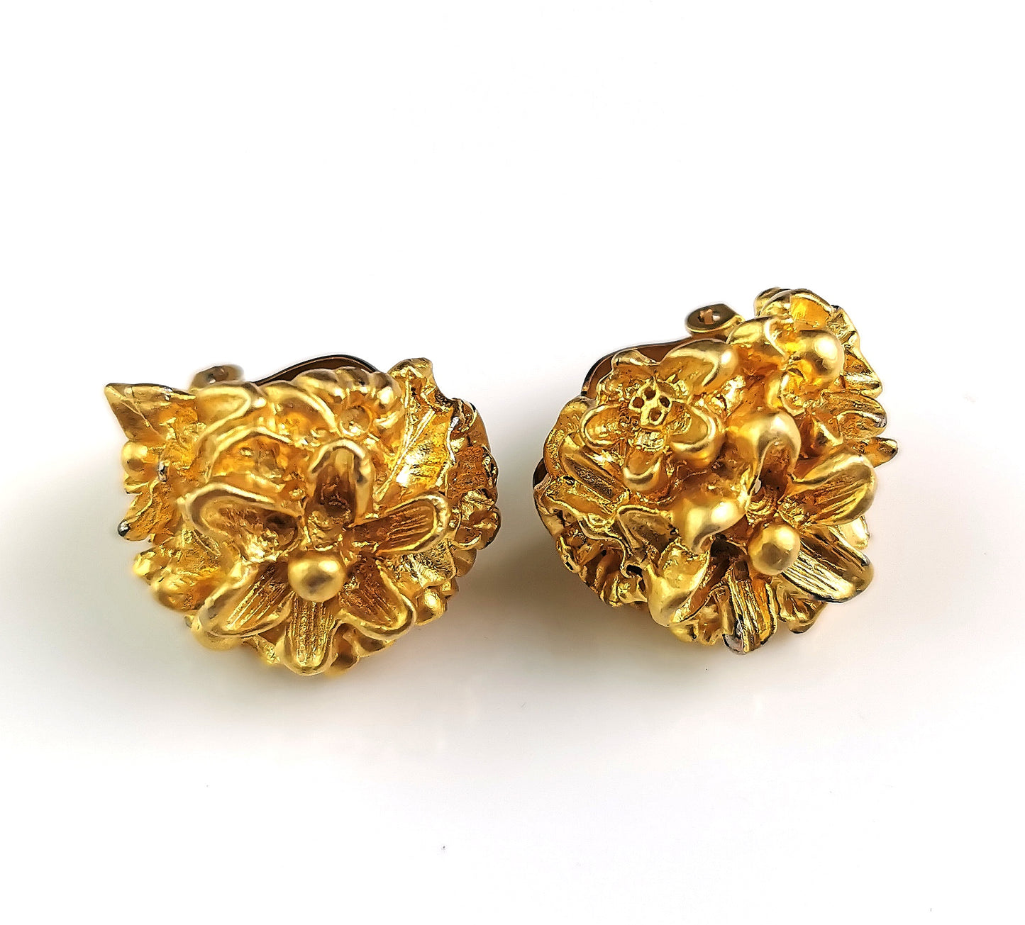 Vintage Gold tone floral clip on earrings, chunky
