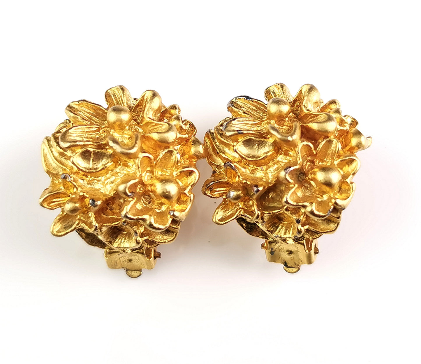 Vintage Gold tone floral clip on earrings, chunky