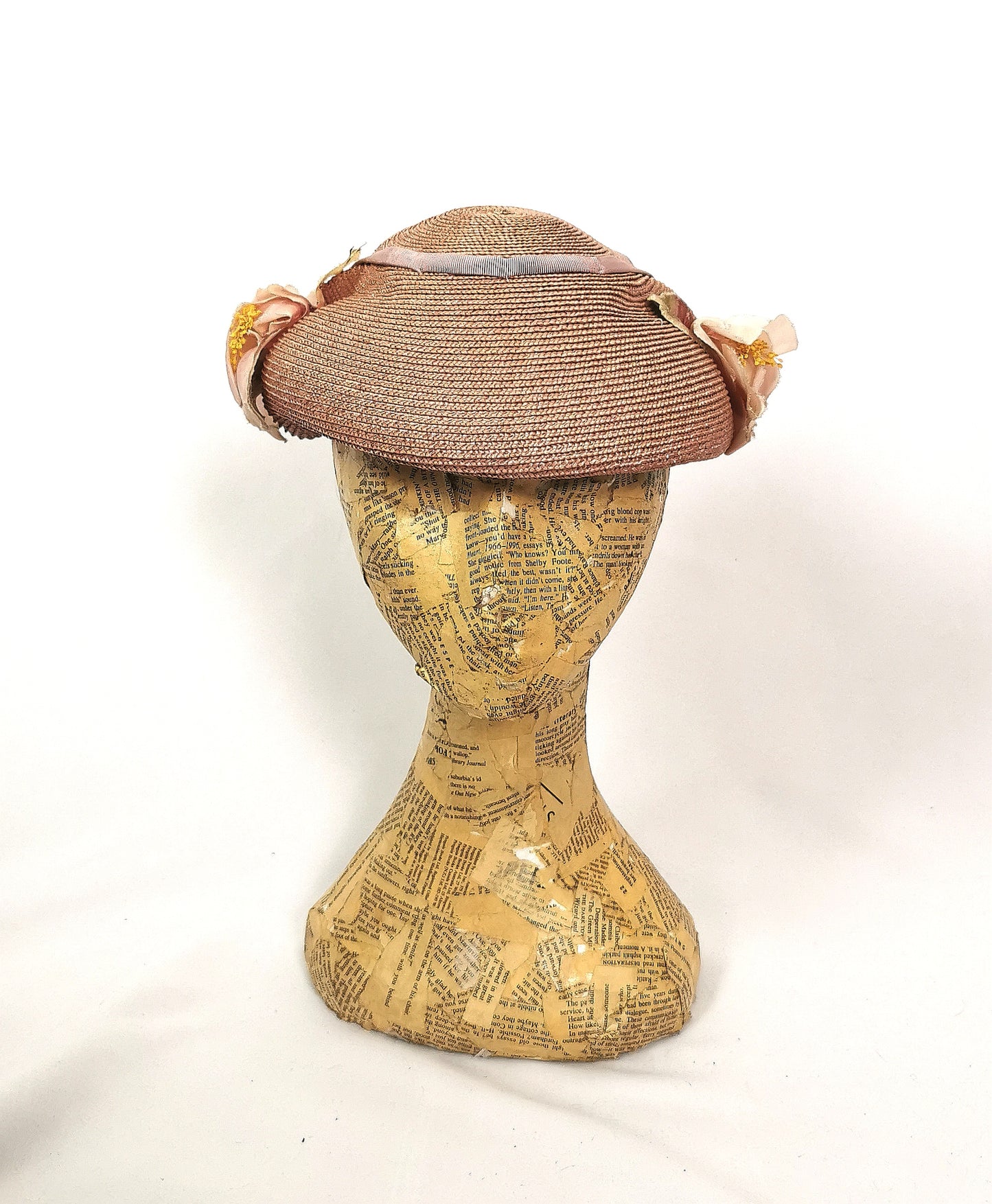 Vintage c1950s ladies peach sisal floral hat