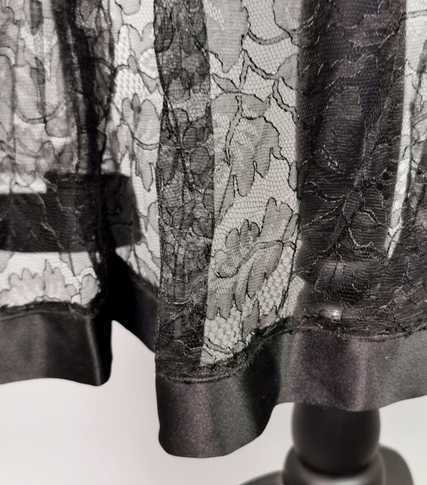 Vintage 1930s Black Chantilly lace jacket, Evening coat