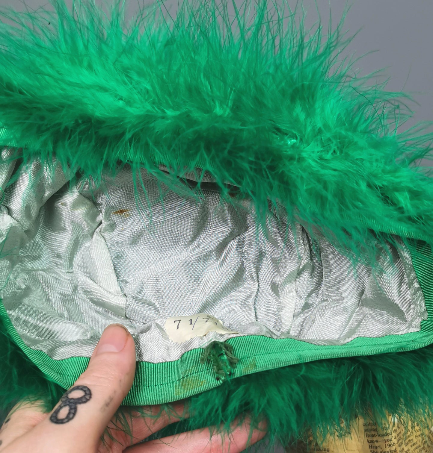 Vintage Vibrant green marabou feather pillbox hat