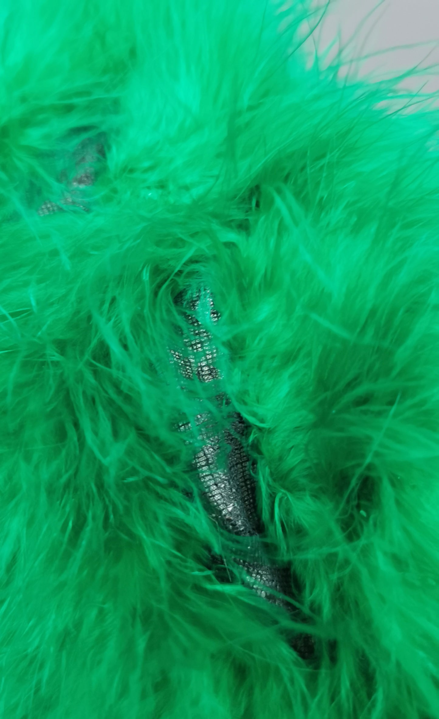 Vintage Vibrant green marabou feather pillbox hat