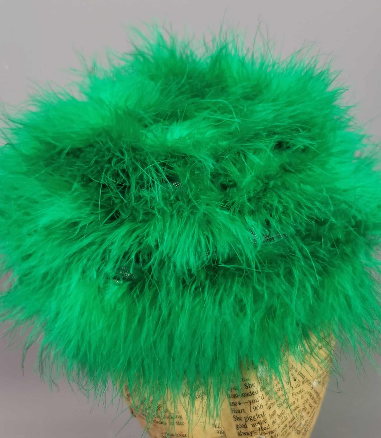 Vintage Vibrant green marabou feather pillbox hat