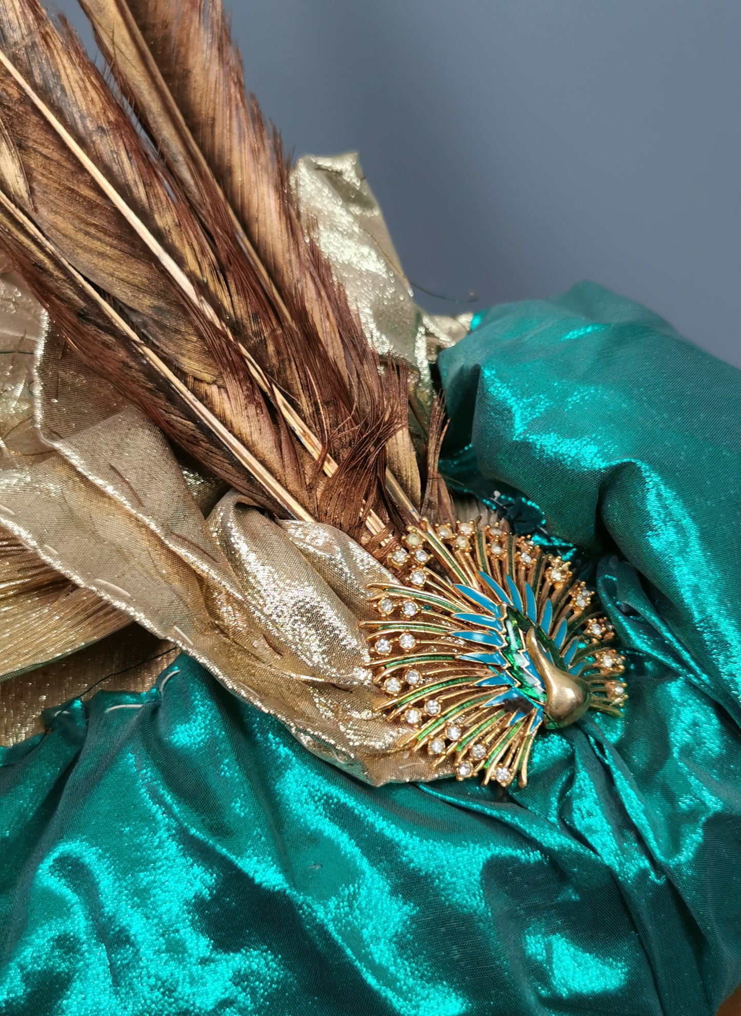 Vintage Fancy dress turban hat, costume, Feather, peacock