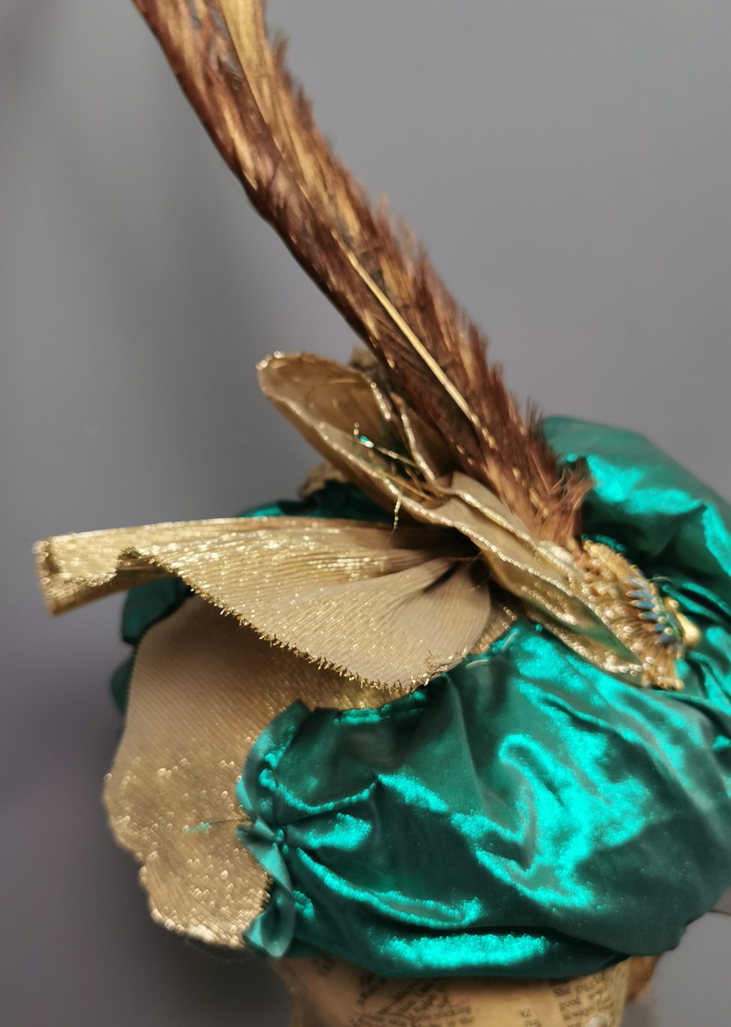 Vintage Fancy dress turban hat, costume, Feather, peacock