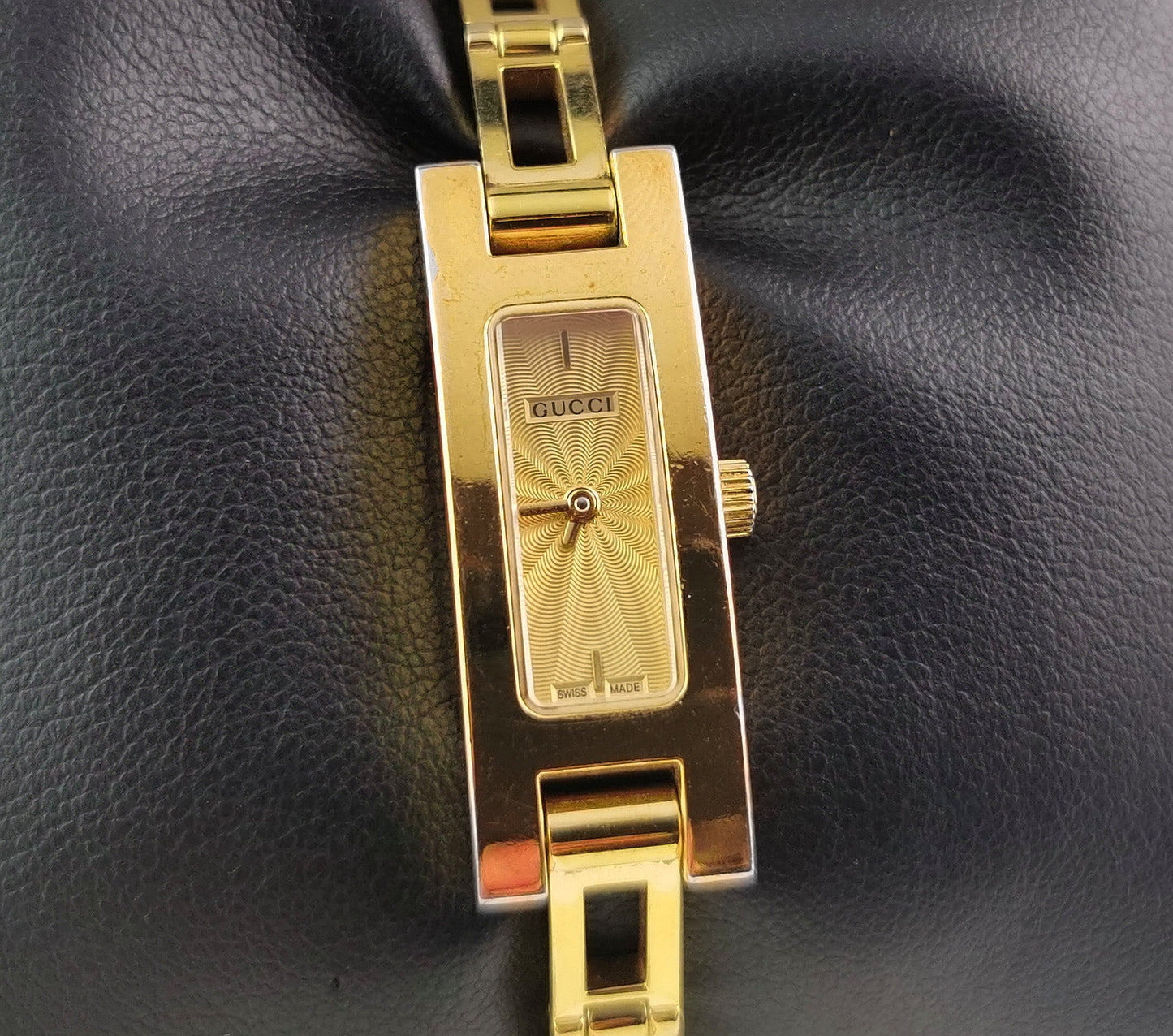 Gucci 3900l ladies gold plated wristwatch