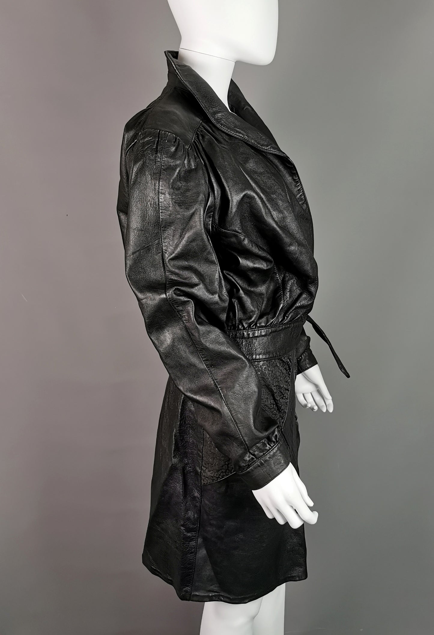 Vintage 1980s cropped Leather jacket, Tie front