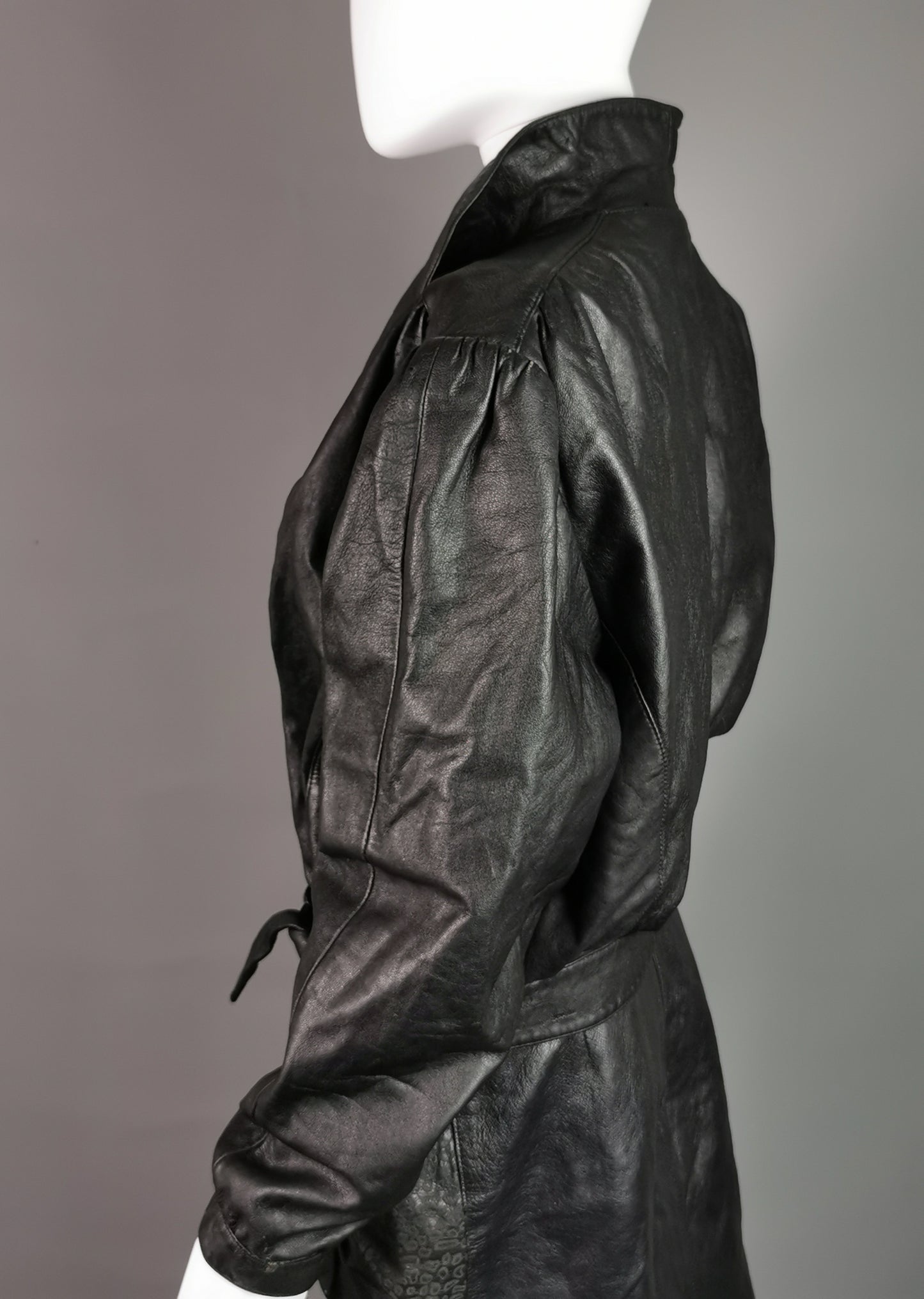 Vintage 1980s cropped Leather jacket, Tie front