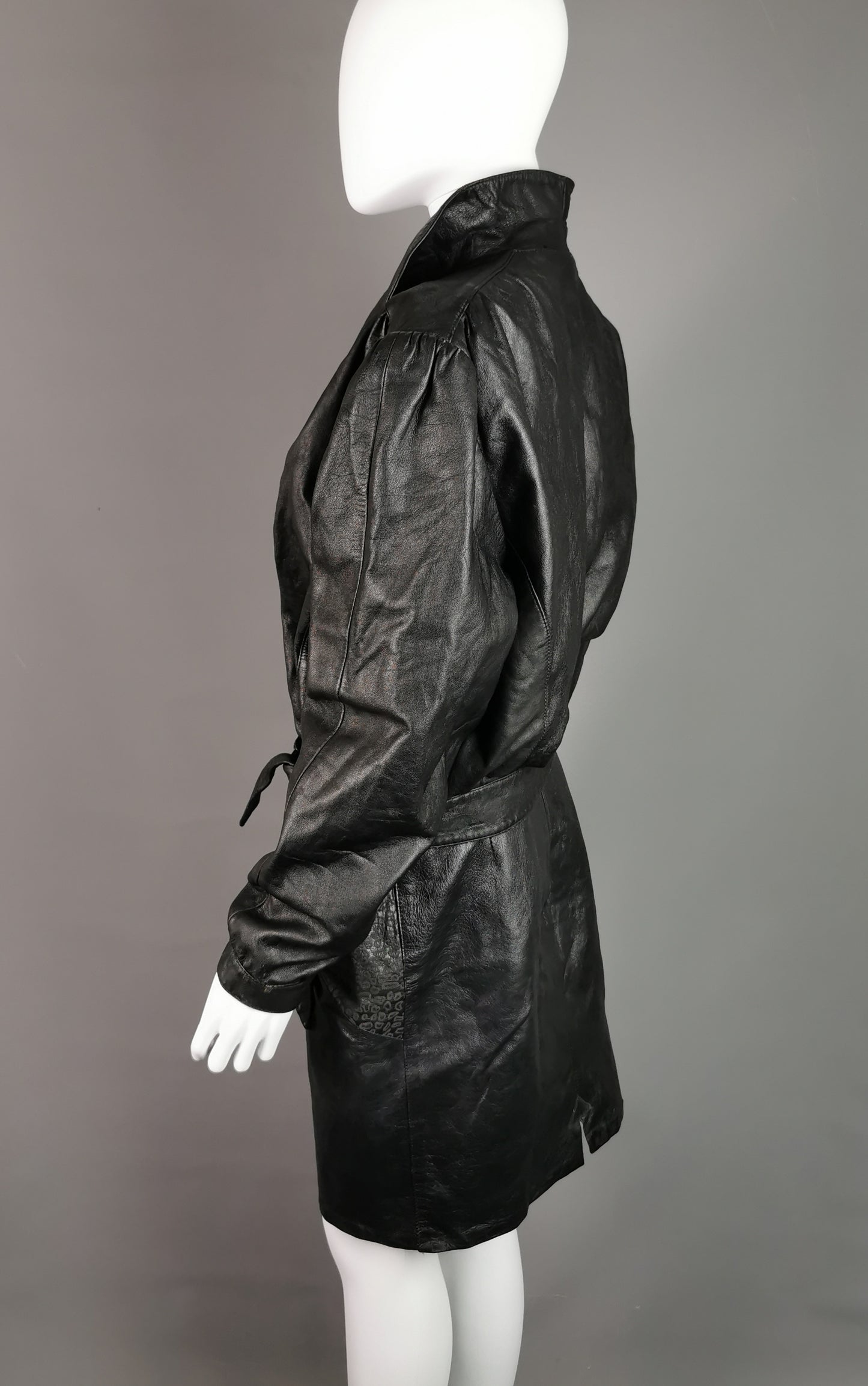 Vintage 1980s cropped Leather jacket, Tie front