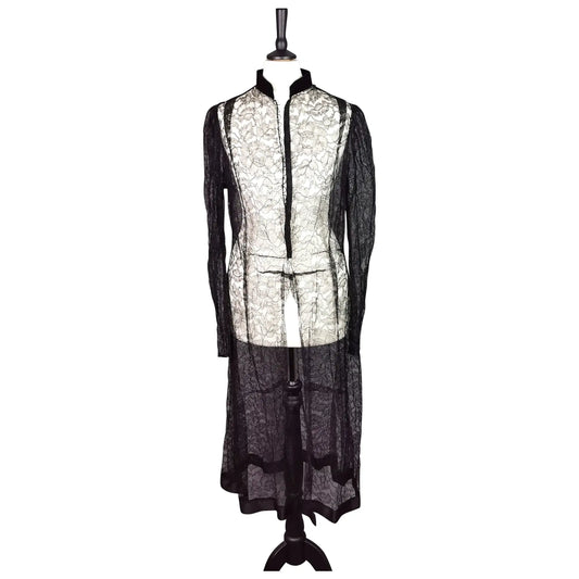 Vintage 1930s Black Chantilly lace jacket, Evening coat