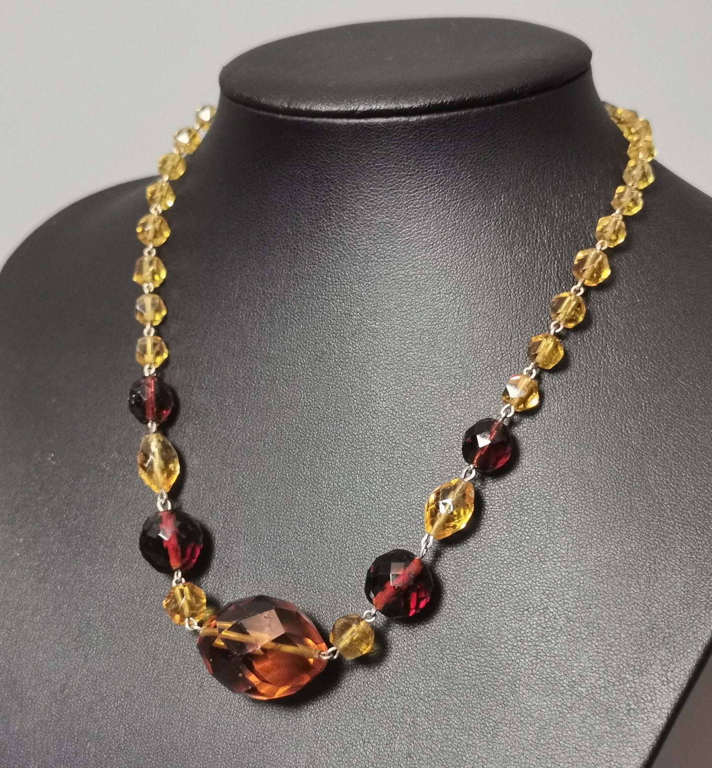 Vintage Art Deco 1930's Amber glass bead necklace