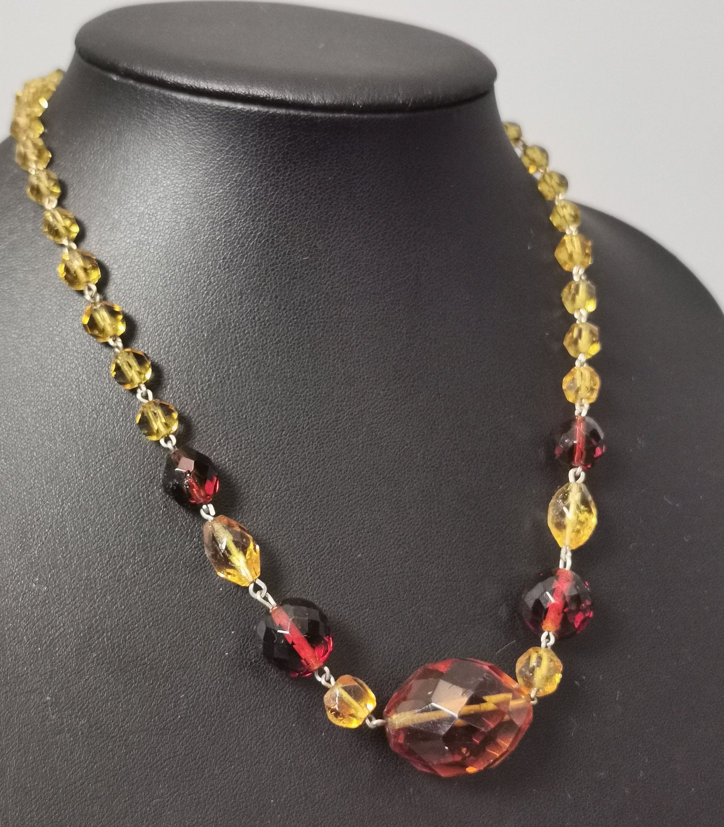 Vintage Art Deco 1930's Amber glass bead necklace