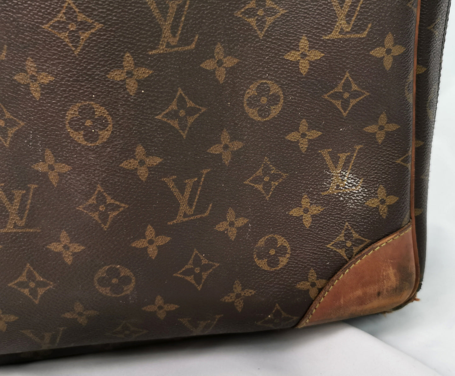 Vintage Louis Vuitton Sirius 65 Suitcase