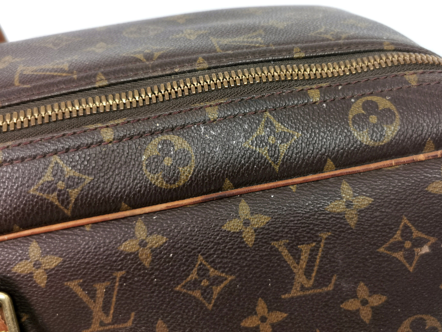 Vintage Louis Vuitton Sirius 65 Suitcase