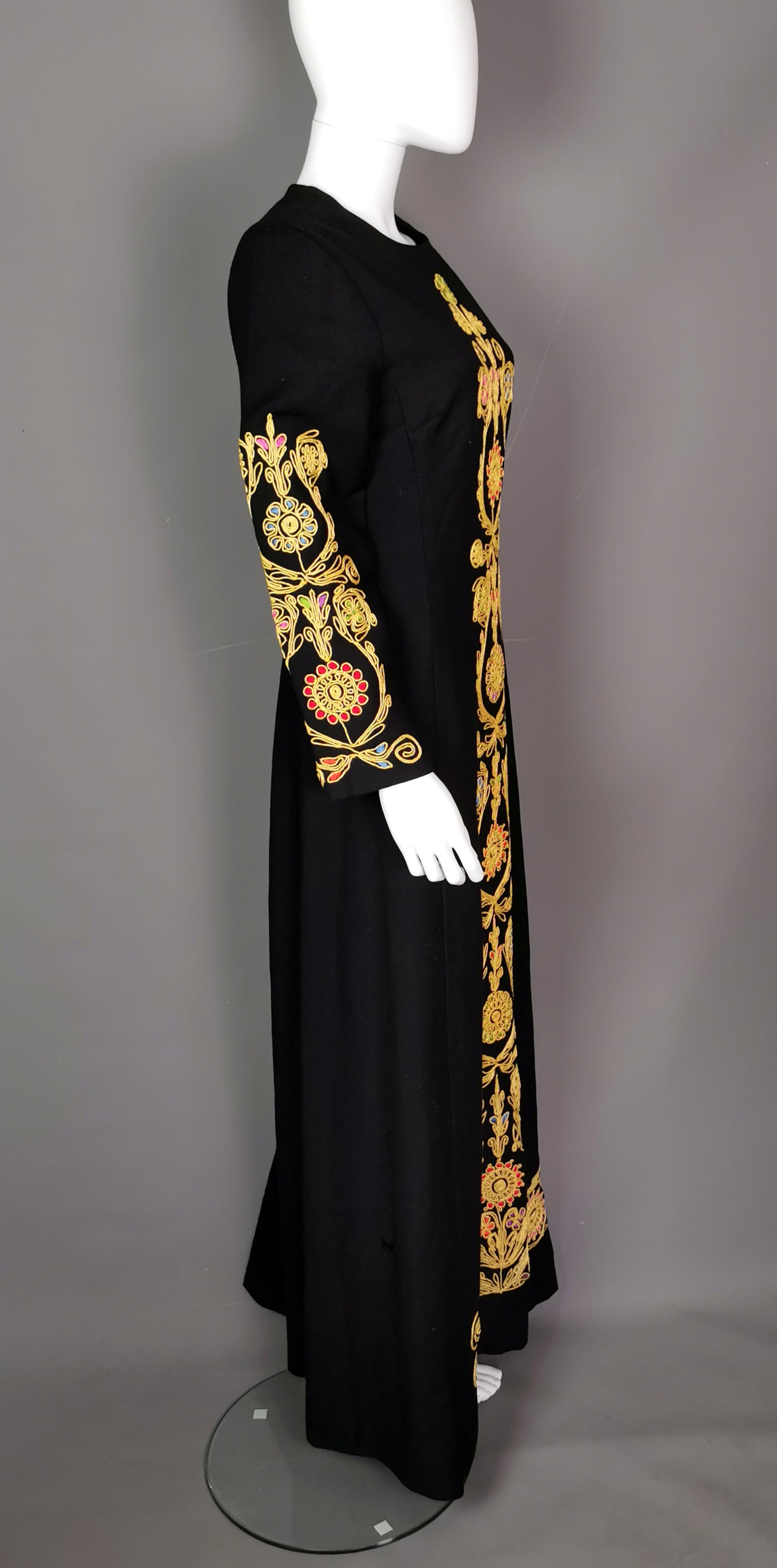 Vintage Jewish kaftan dress, Embroidered