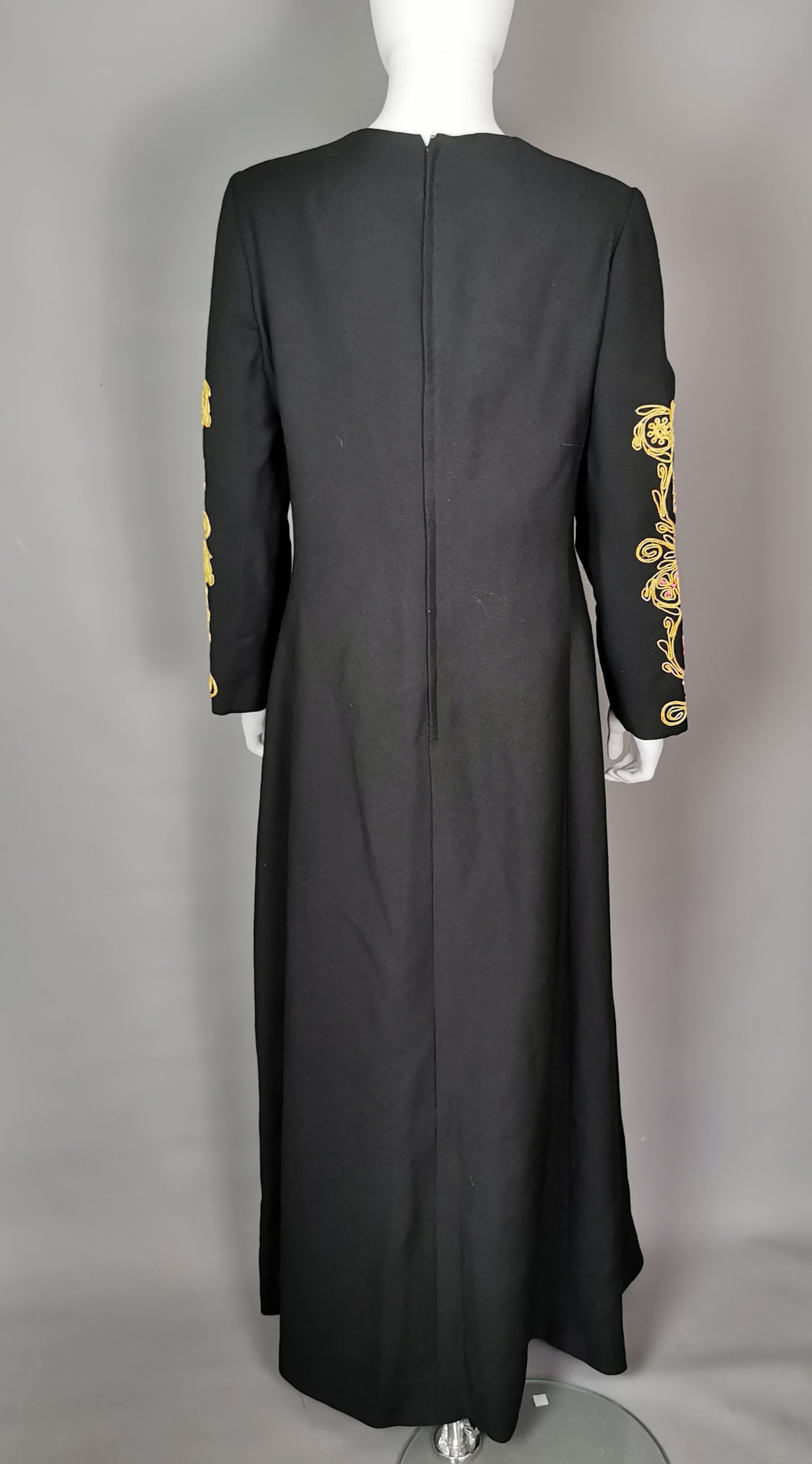 Vintage Jewish kaftan dress, Embroidered