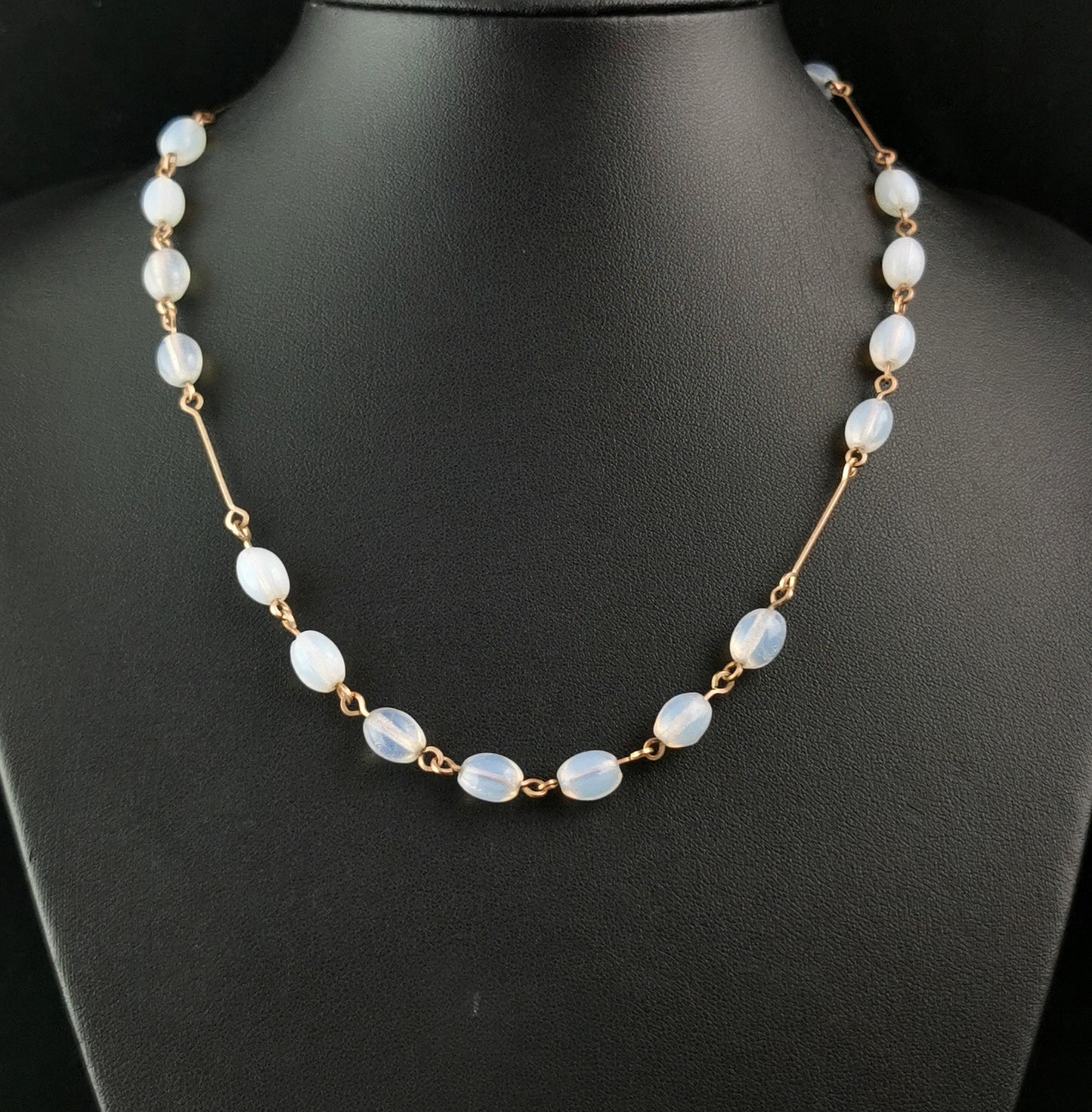 Vintage Art Deco opaline glass bead necklace