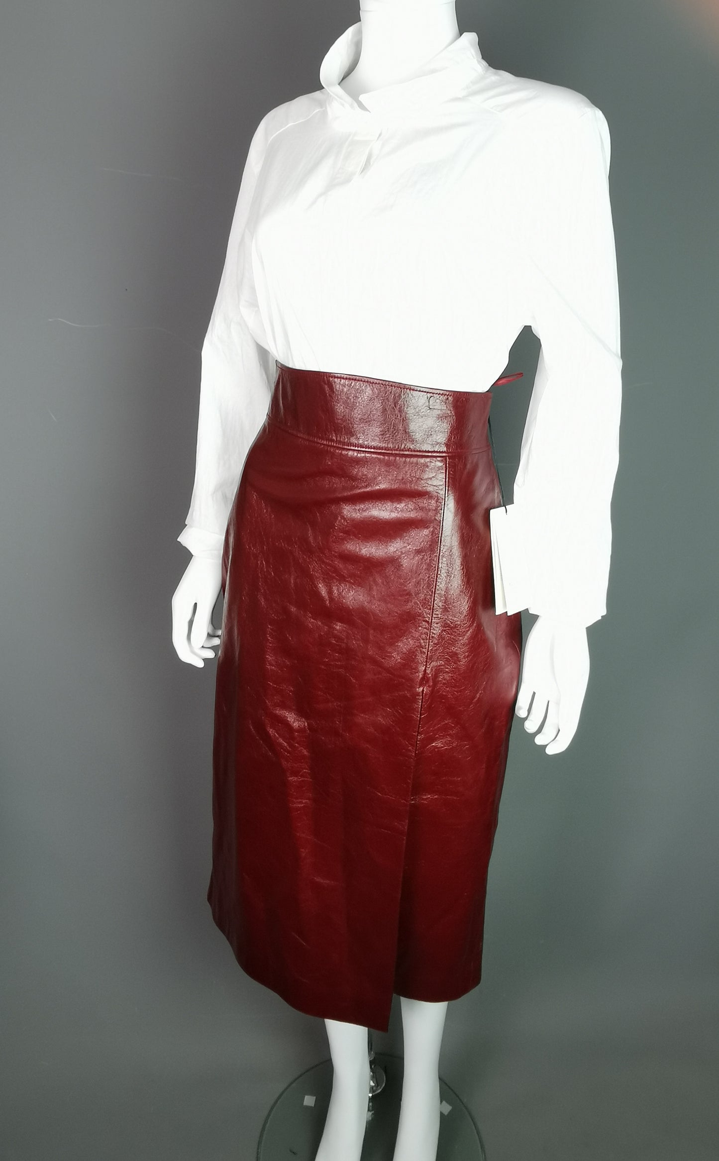 Gucci SS20 runway high waist leather pencil skirt, wine red, NWT