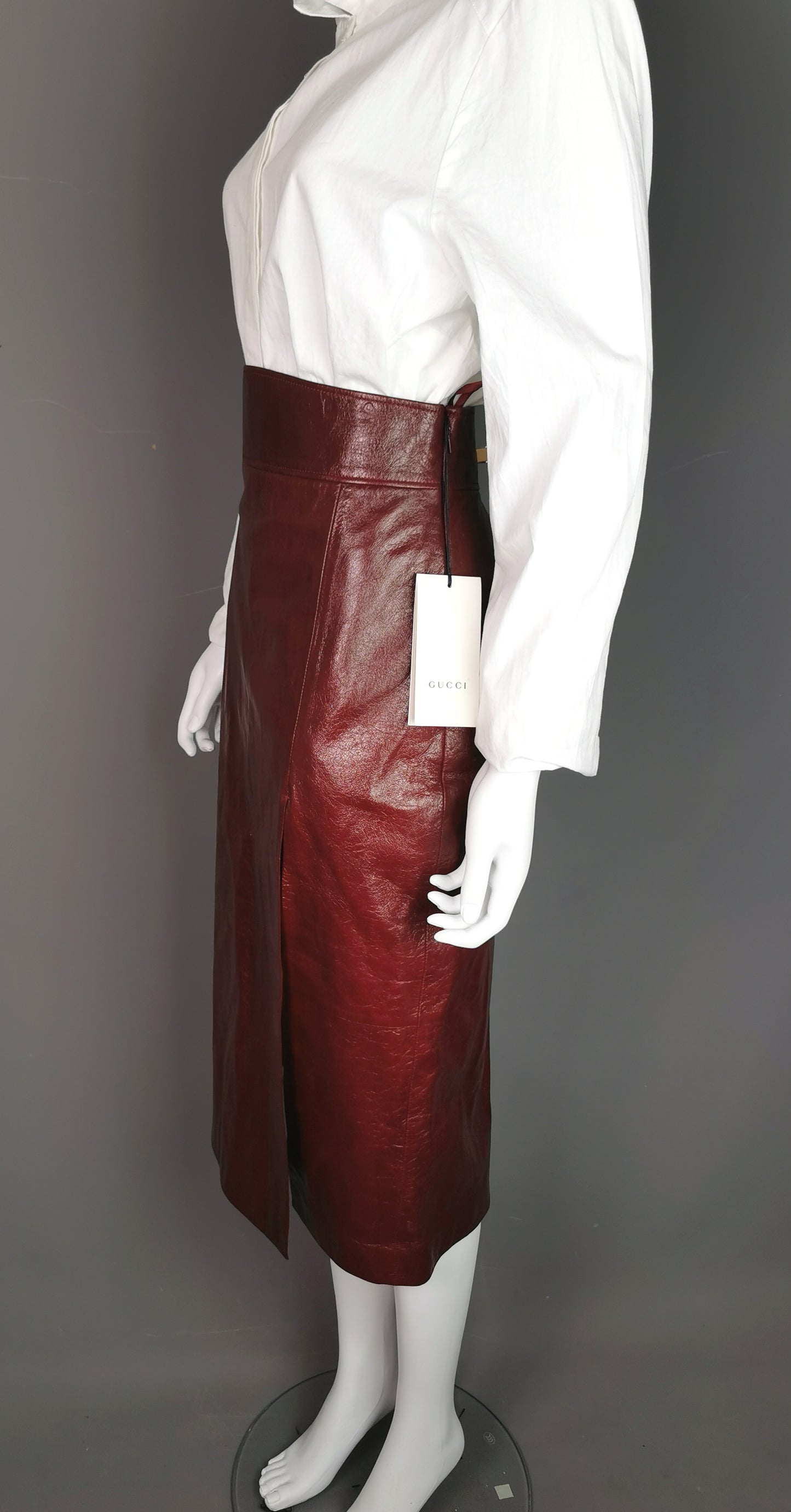 Gucci SS20 runway high waist leather pencil skirt, wine red, NWT