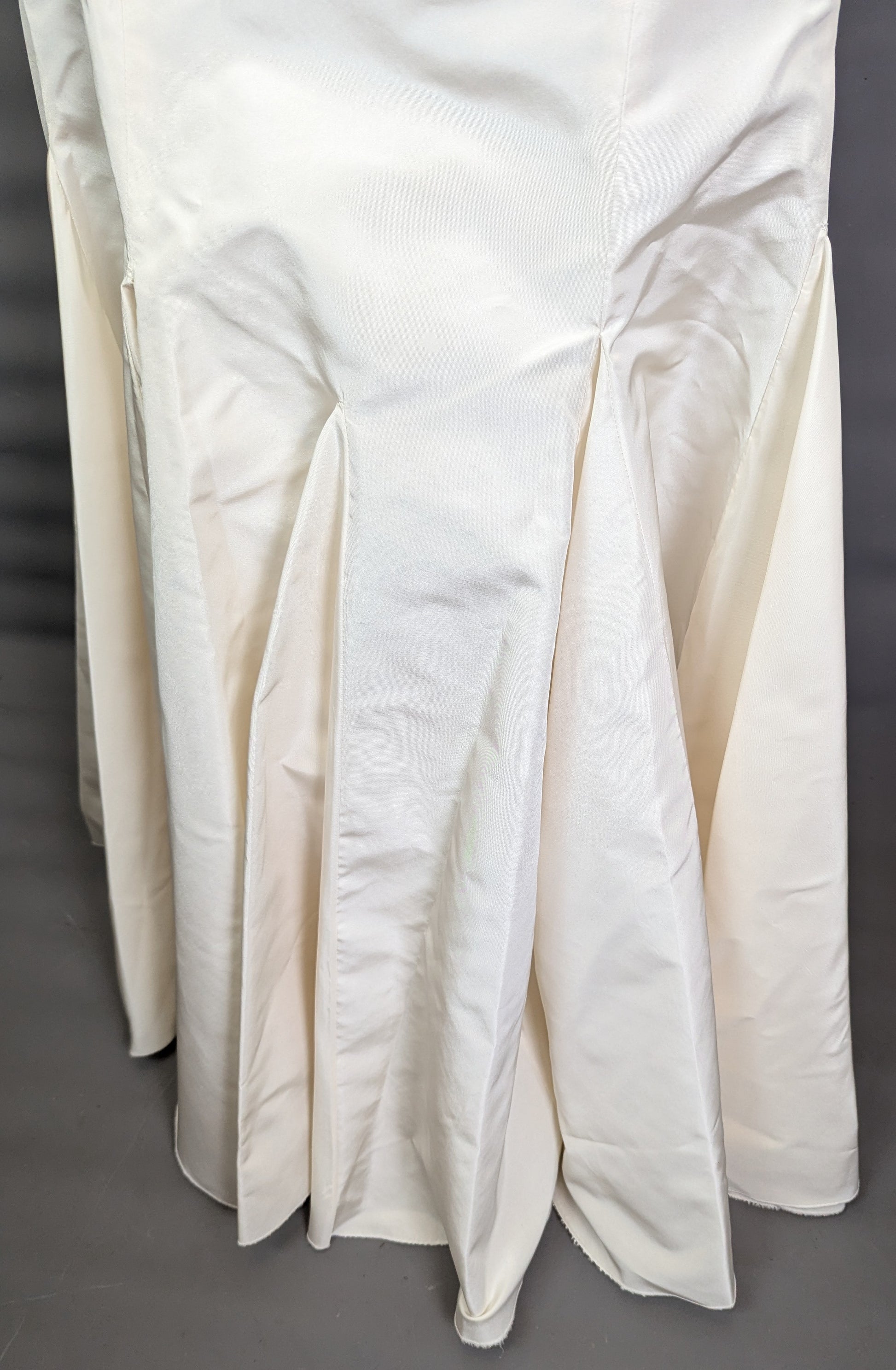 vintage valentino white dress Vintage Valentino cream silk evening dress, prom, gown – TCTvintage