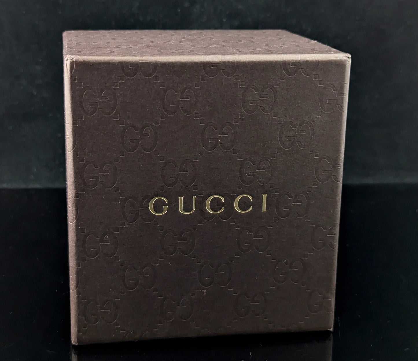 Vintage Gucci Twirl ladies wristwatch, boxed