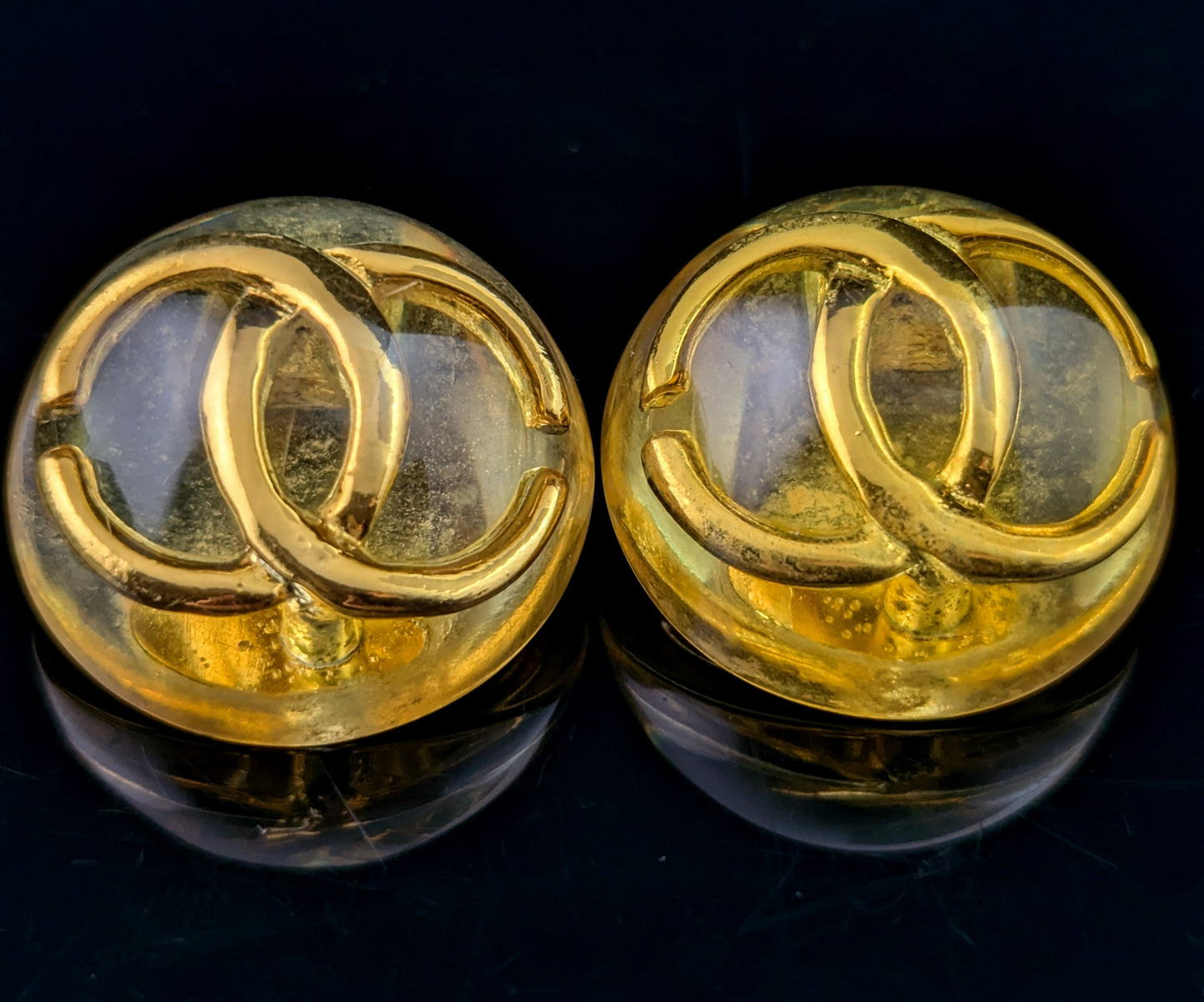 Vintage Chanel CC logo clip on earrings, Yellow and Gold tone