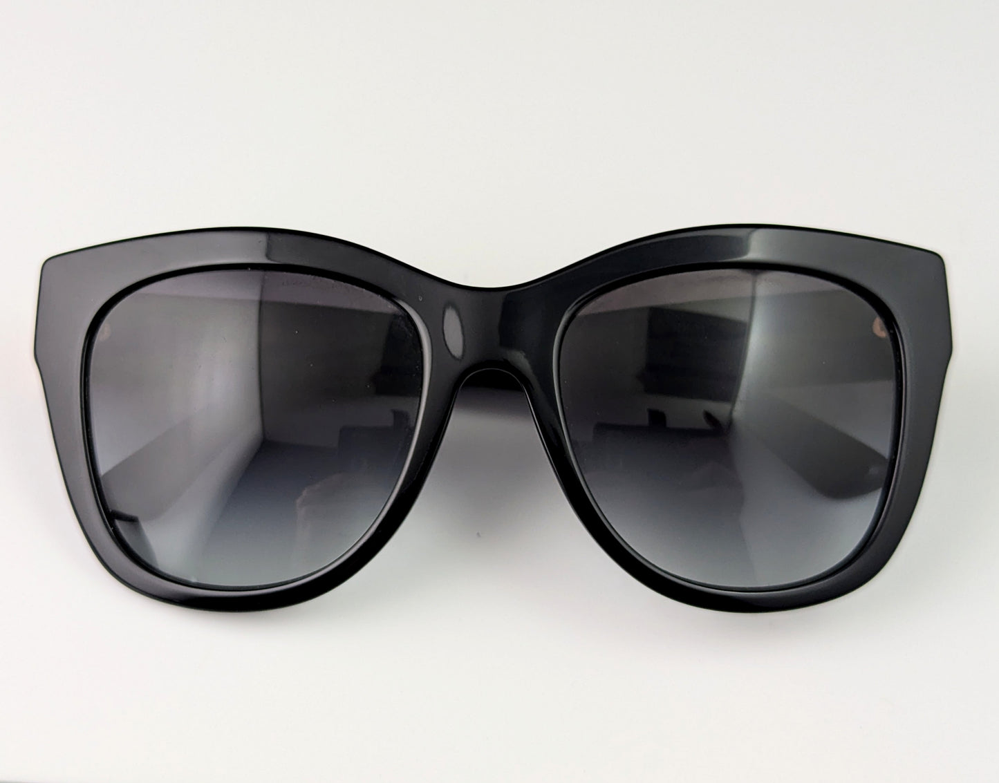 Vintage Dolce and Gabbana ladies sunglasses, black, gradient lense