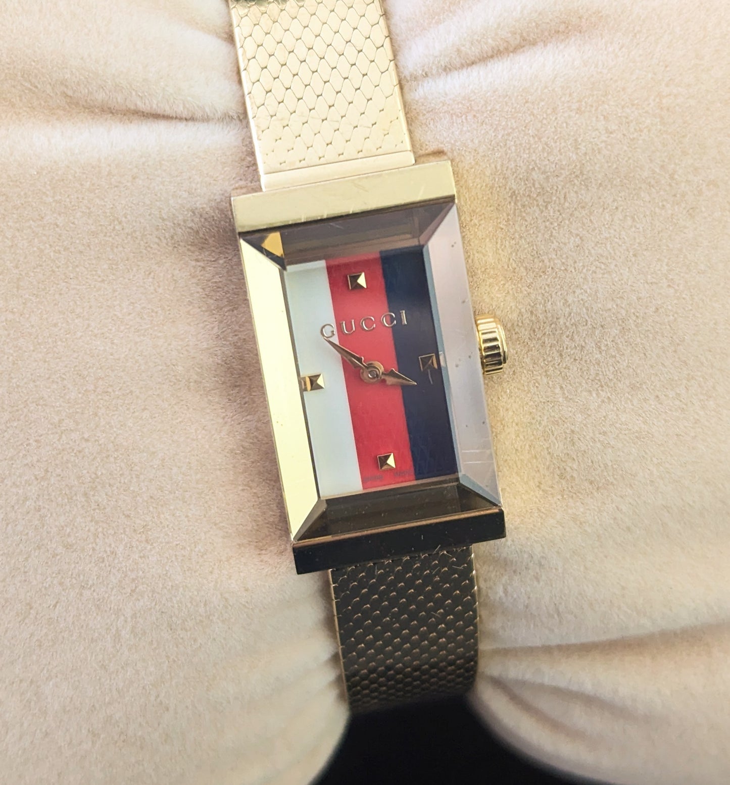 Vintage Gucci G frame wristwatch, gold plated, boxed
