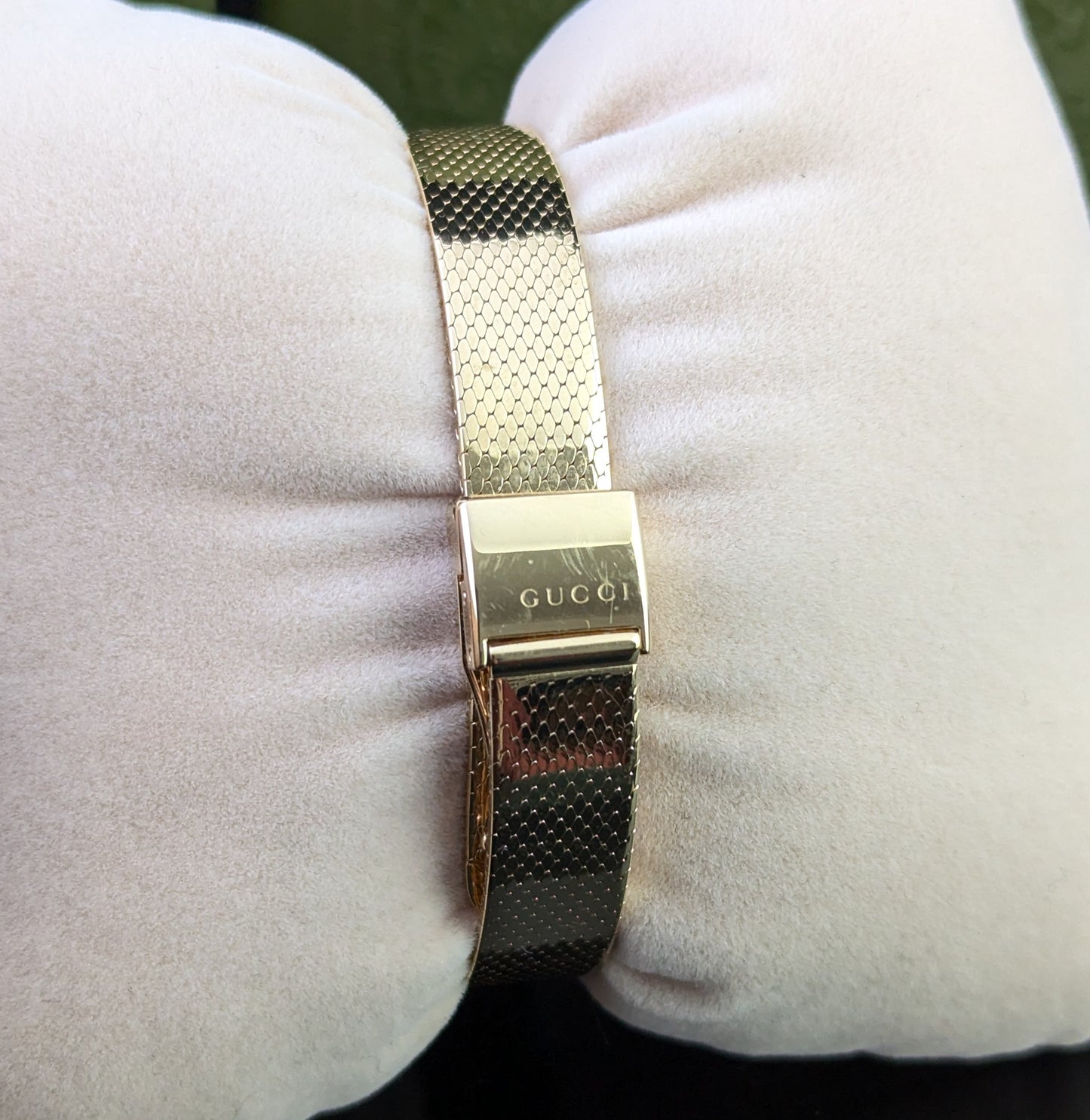 Vintage Gucci G frame wristwatch, gold plated, boxed