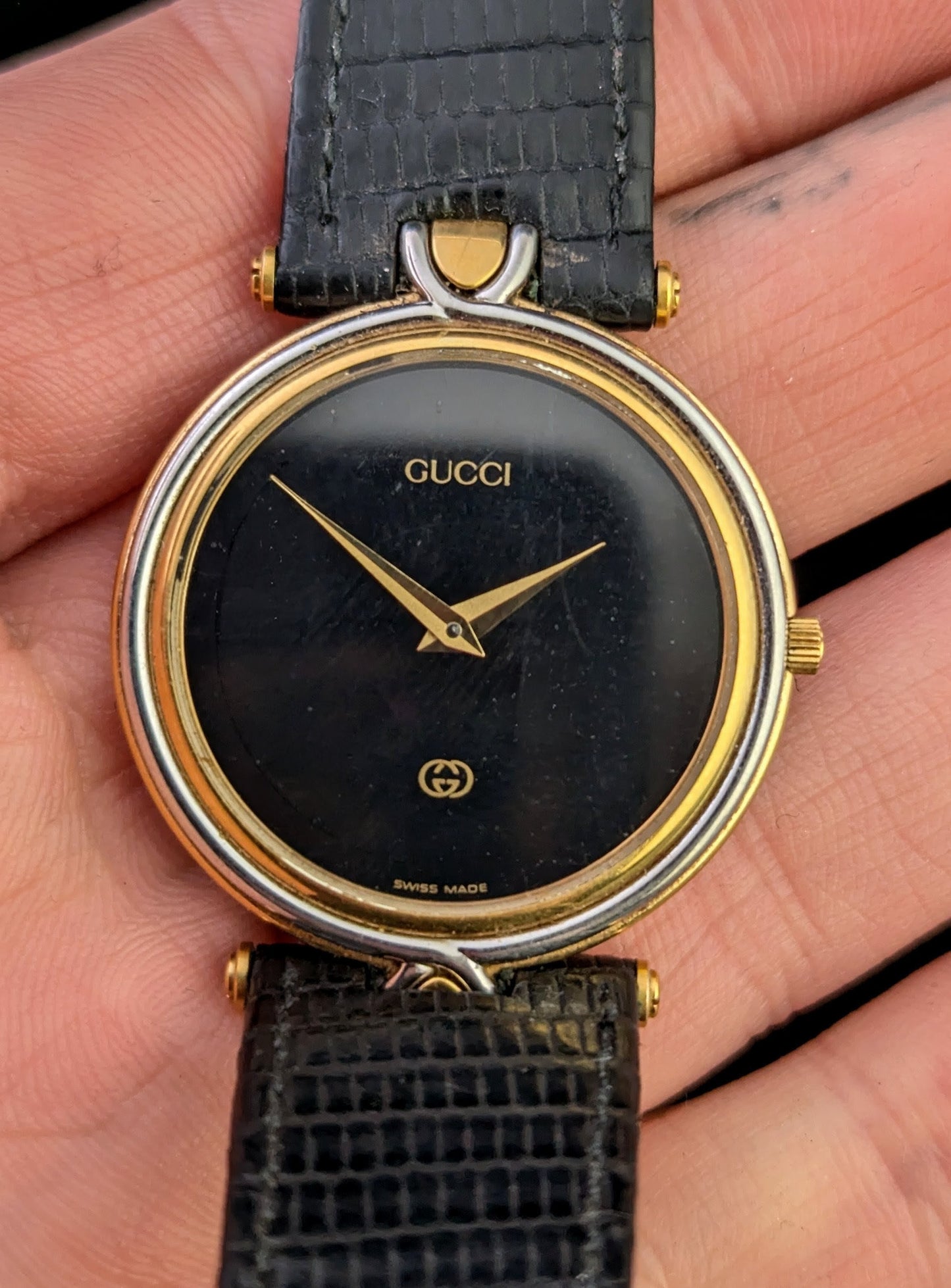 Gucci 4500m wristwatch, gold plated, Leather strap