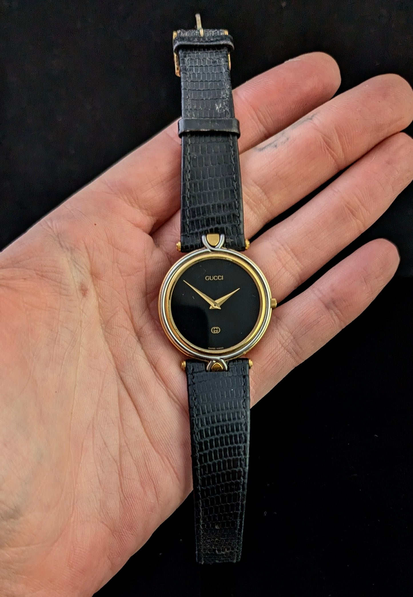 Gucci 4500m wristwatch, gold plated, Leather strap
