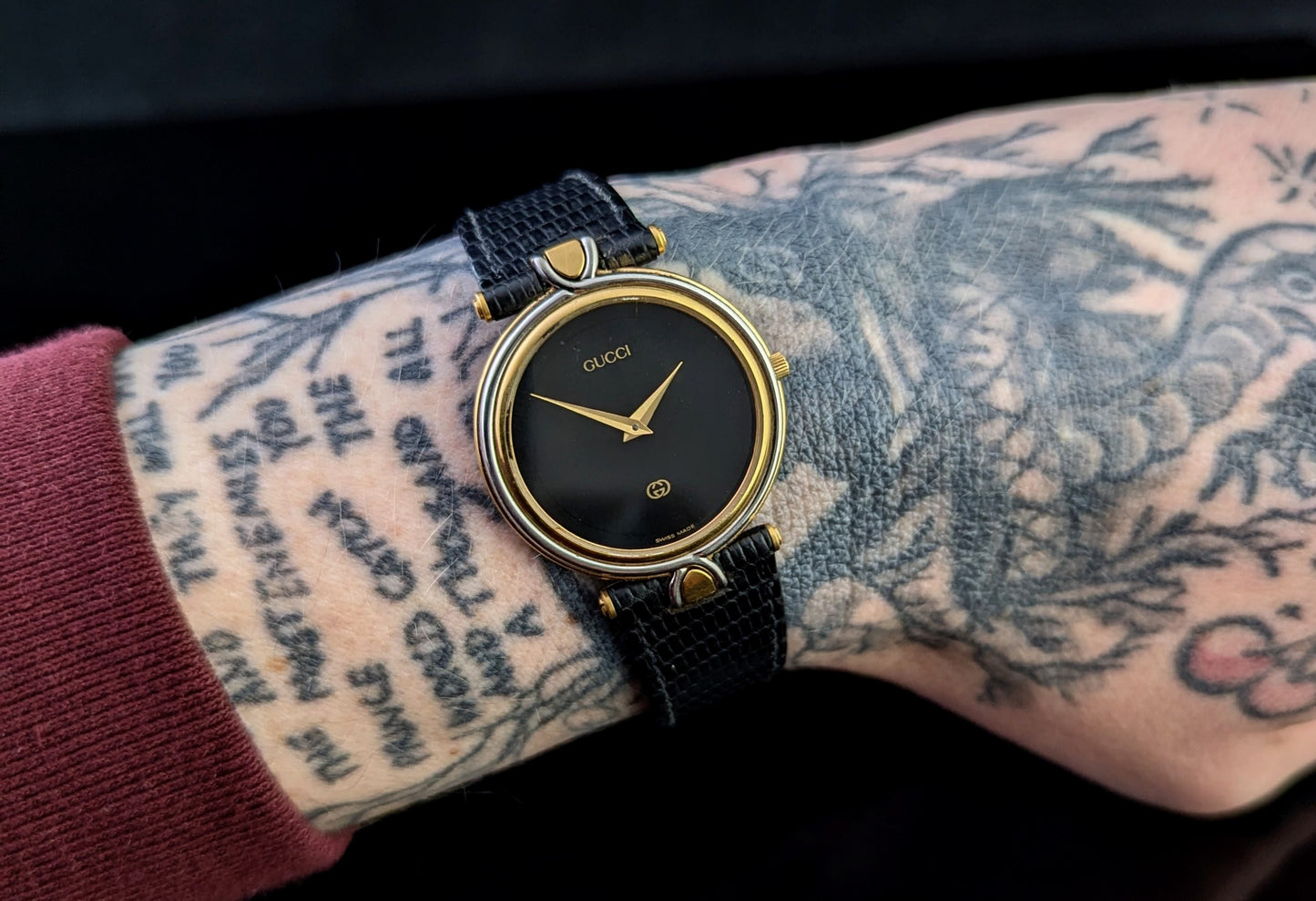 Gucci 4500m wristwatch, gold plated, Leather strap