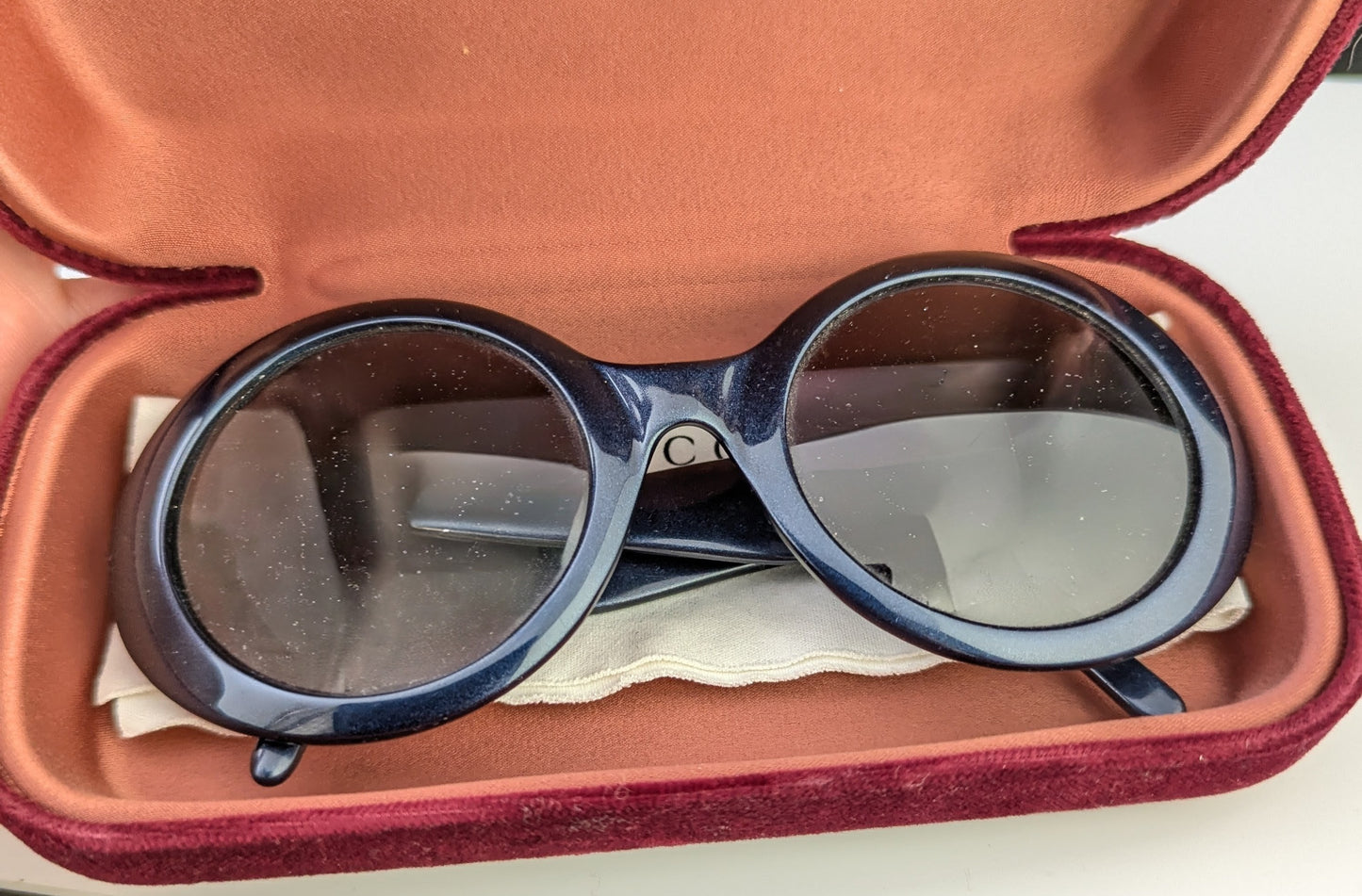 Gucci Oversized Sunglasses, dark blue, gold tone logo, cased