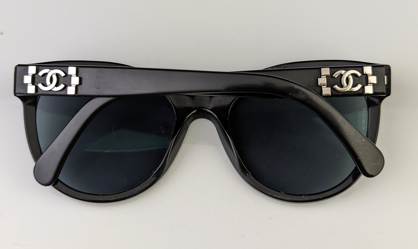 Chanel oversized sunglasses, black, cased