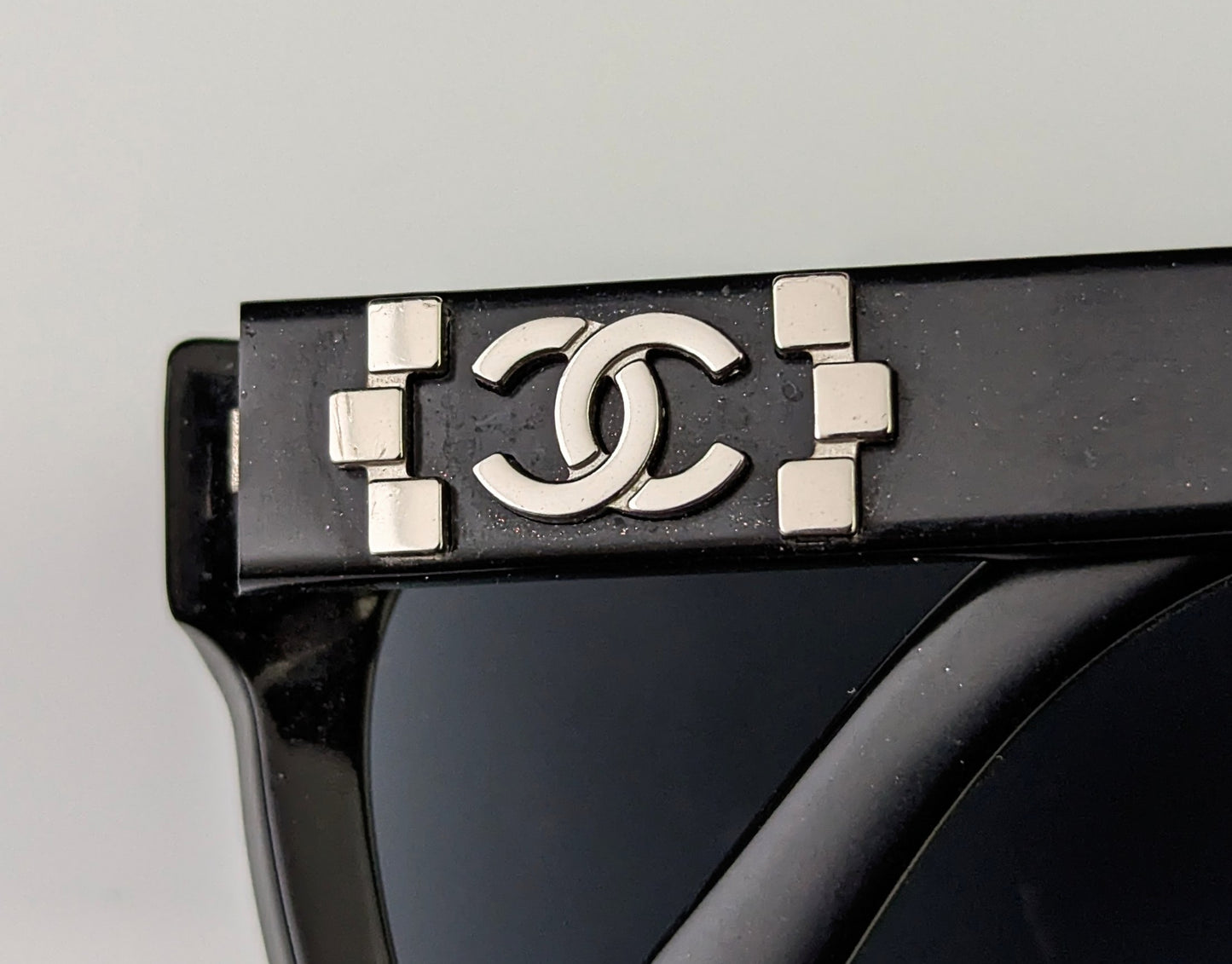Chanel oversized sunglasses, black, cased